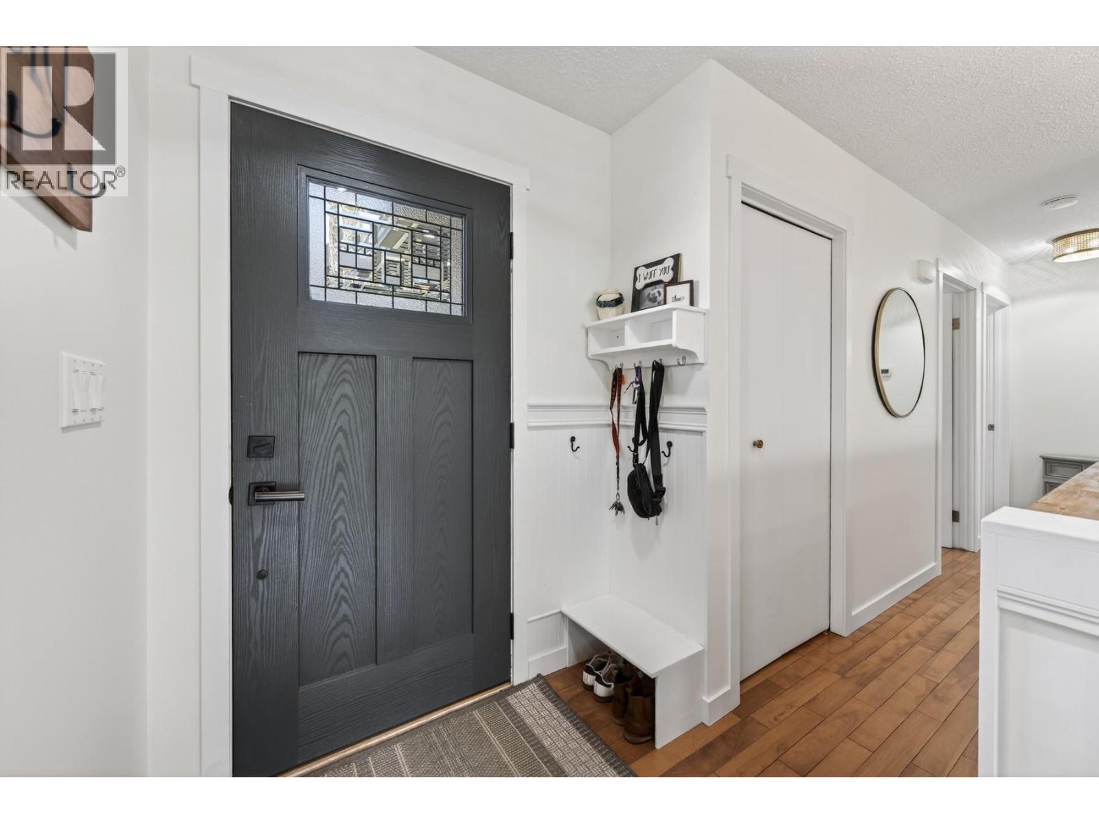 5914 Todd Road, Kamloops, British Columbia  V2C 5X1 - Photo 4 - 10382406