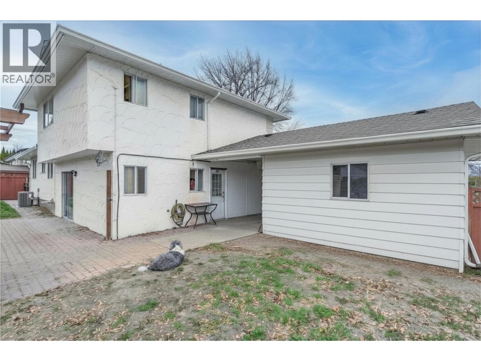 693 Paret Place, Kelowna, British Columbia  V1W 2K6 - Photo 48 - 10382187