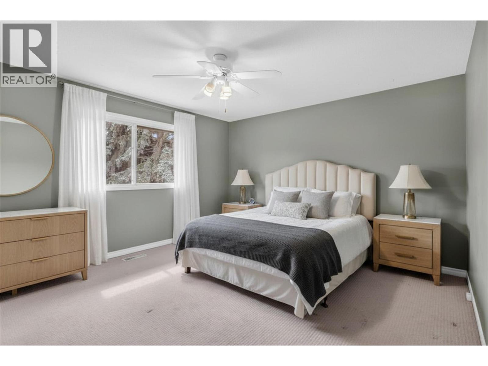 693 Paret Place, Kelowna, British Columbia  V1W 2K6 - Photo 58 - 10382187