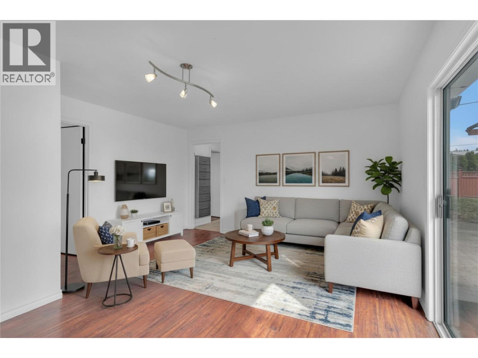 693 Paret Place, Kelowna, British Columbia  V1W 2K6 - Photo 59 - 10382187