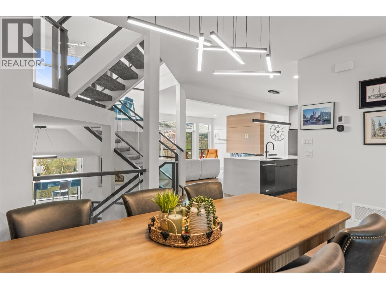 433 Morningview Drive, Coldstream, British Columbia  V1B 0B5 - Photo 11 - 10382543