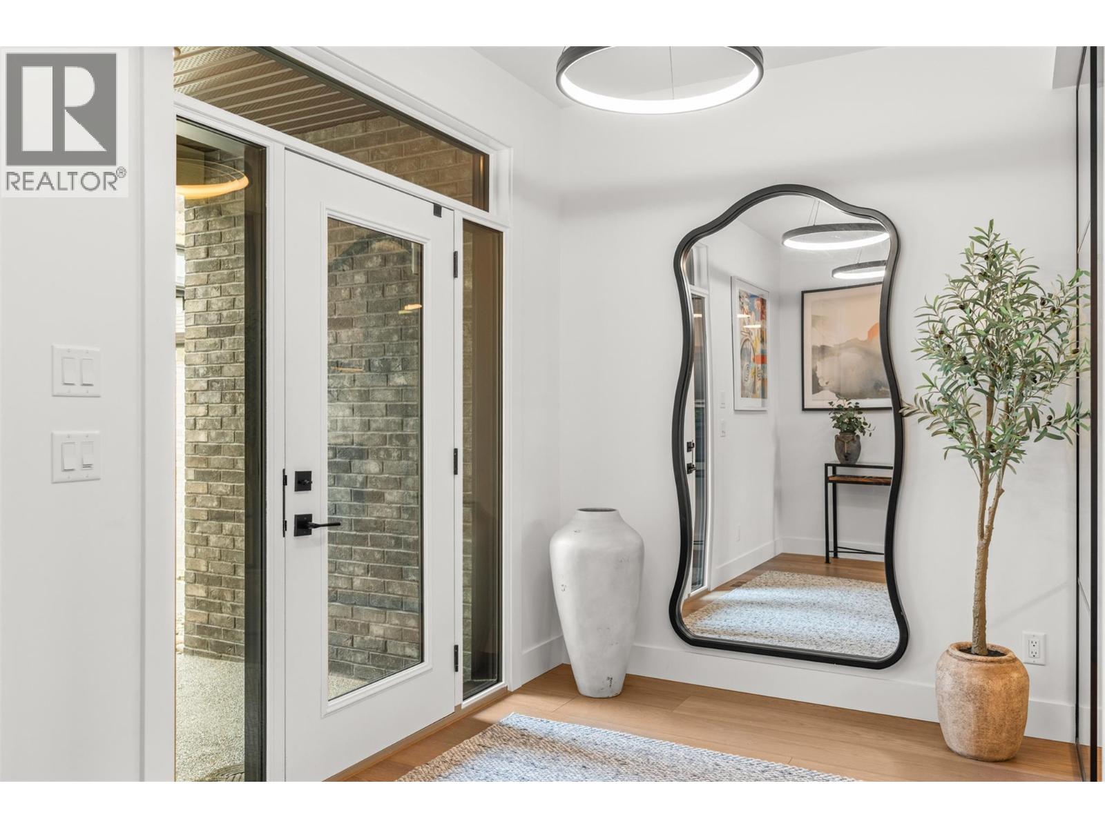 433 Morningview Drive, Coldstream, British Columbia  V1B 0B5 - Photo 7 - 10382543