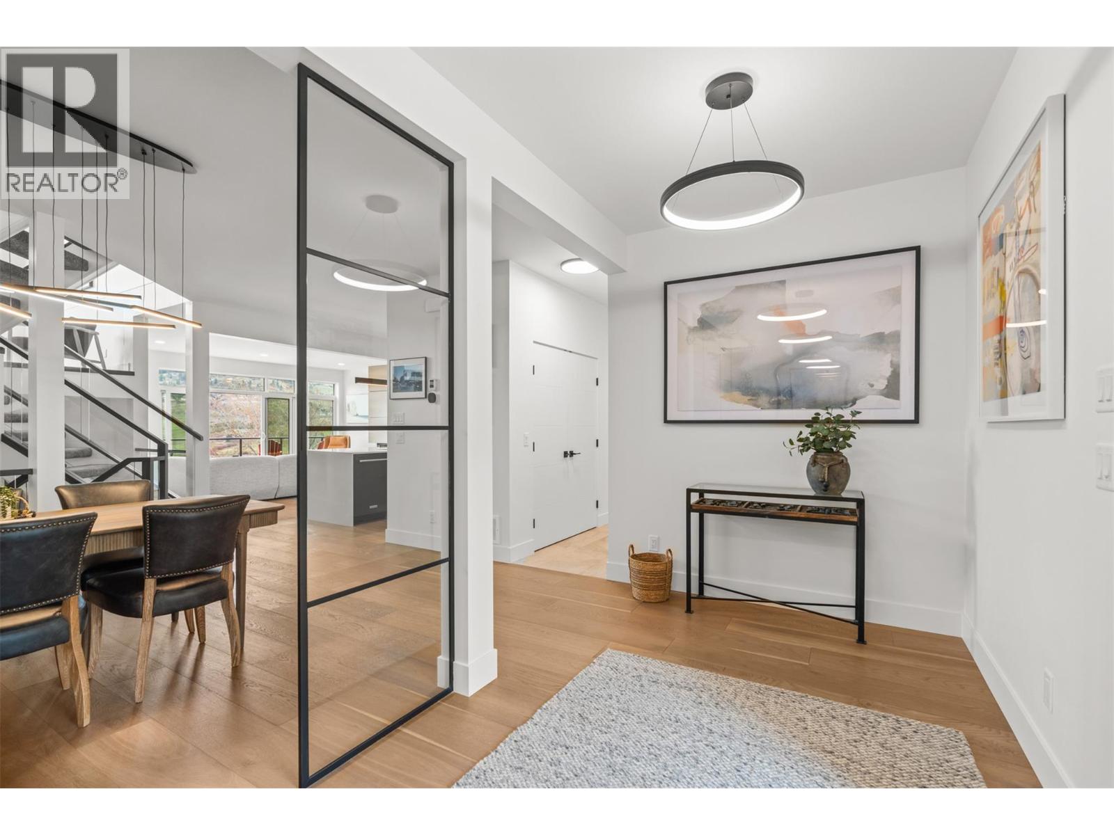 433 Morningview Drive, Coldstream, British Columbia  V1B 0B5 - Photo 8 - 10382543