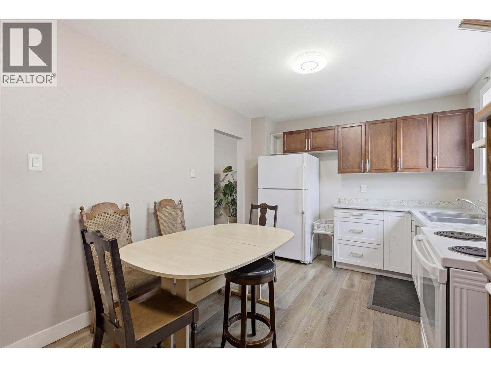 1331 Selkirk Avenue, Kamloops, British Columbia  V2B 1V8 - Photo 14 - 10382355