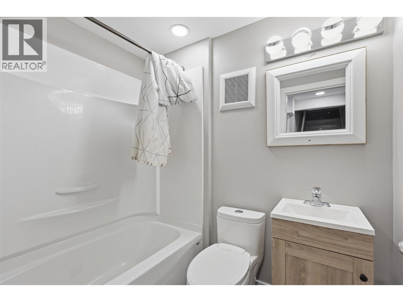 1331 Selkirk Avenue, Kamloops, British Columbia  V2B 1V8 - Photo 57 - 10382355