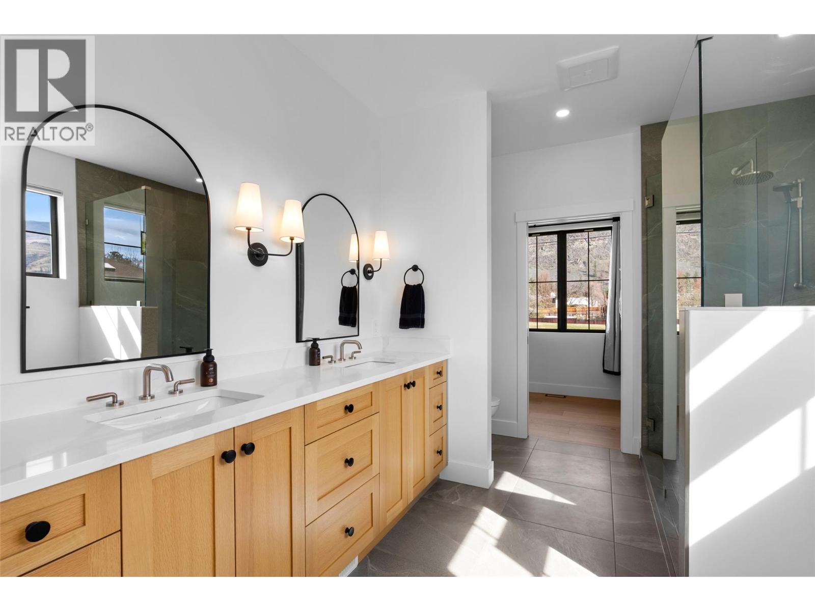 204 Chetwynd Drive, Kamloops, British Columbia  V2H 1L7 - Photo 21 - 10382279