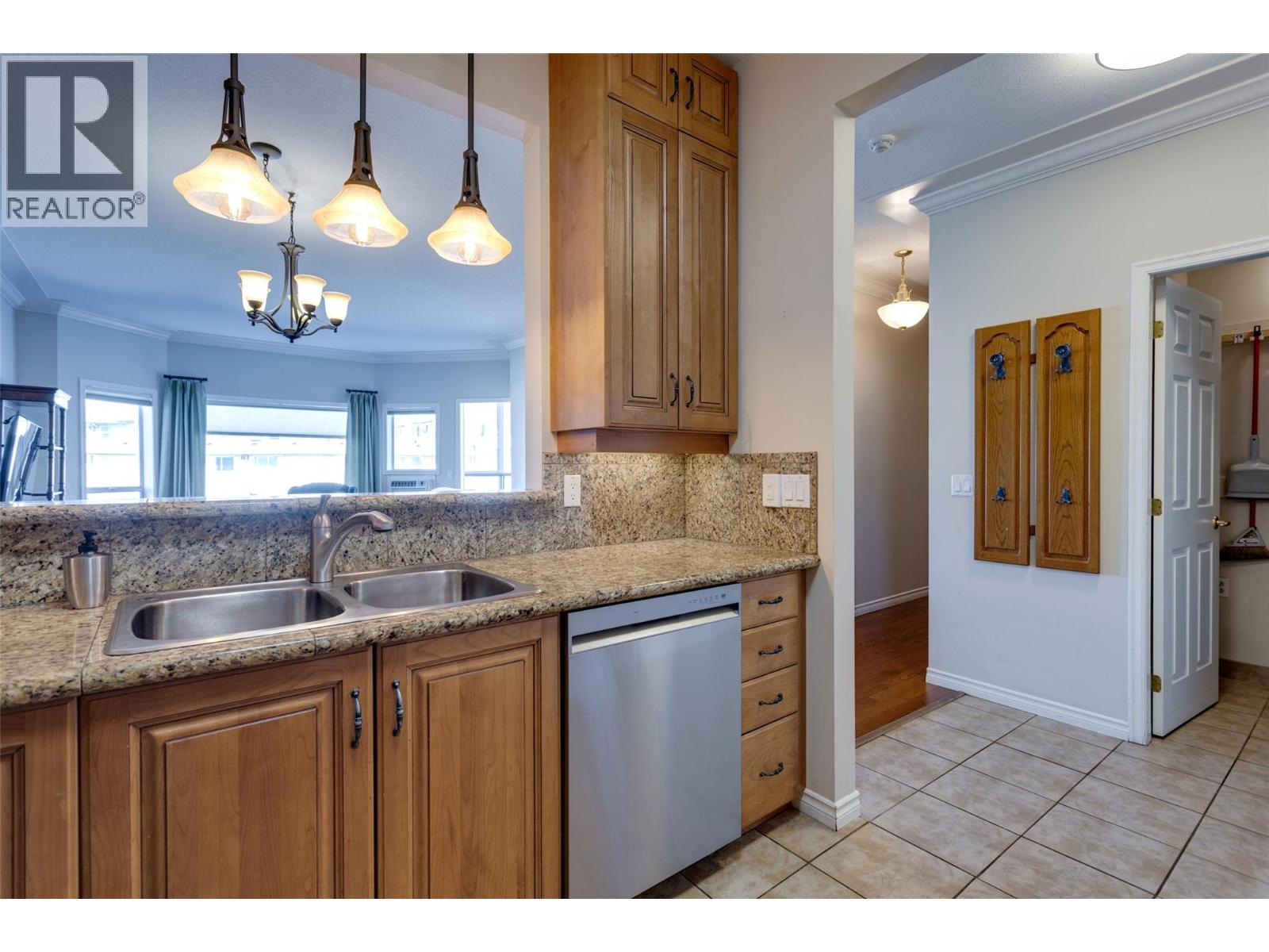 877 Klo Road Unit# 204, Kelowna, British Columbia  V1Y 9R1 - Photo 7 - 10382102