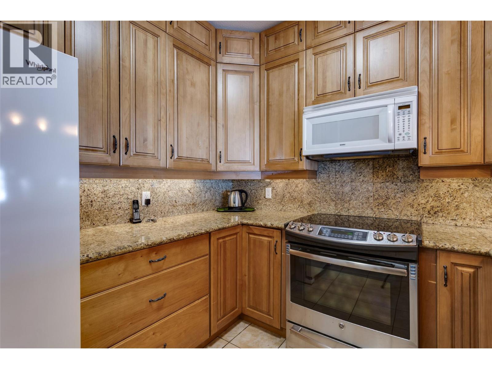 877 Klo Road Unit# 204, Kelowna, British Columbia  V1Y 9R1 - Photo 8 - 10382102