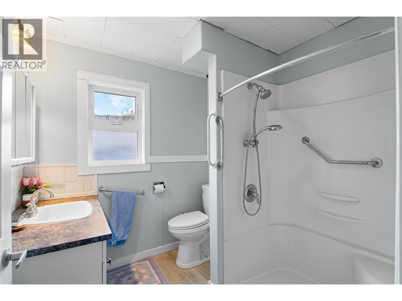 2498 Chapman Street, Merritt, British Columbia  V1K 1J7 - Photo 12 - 10382668