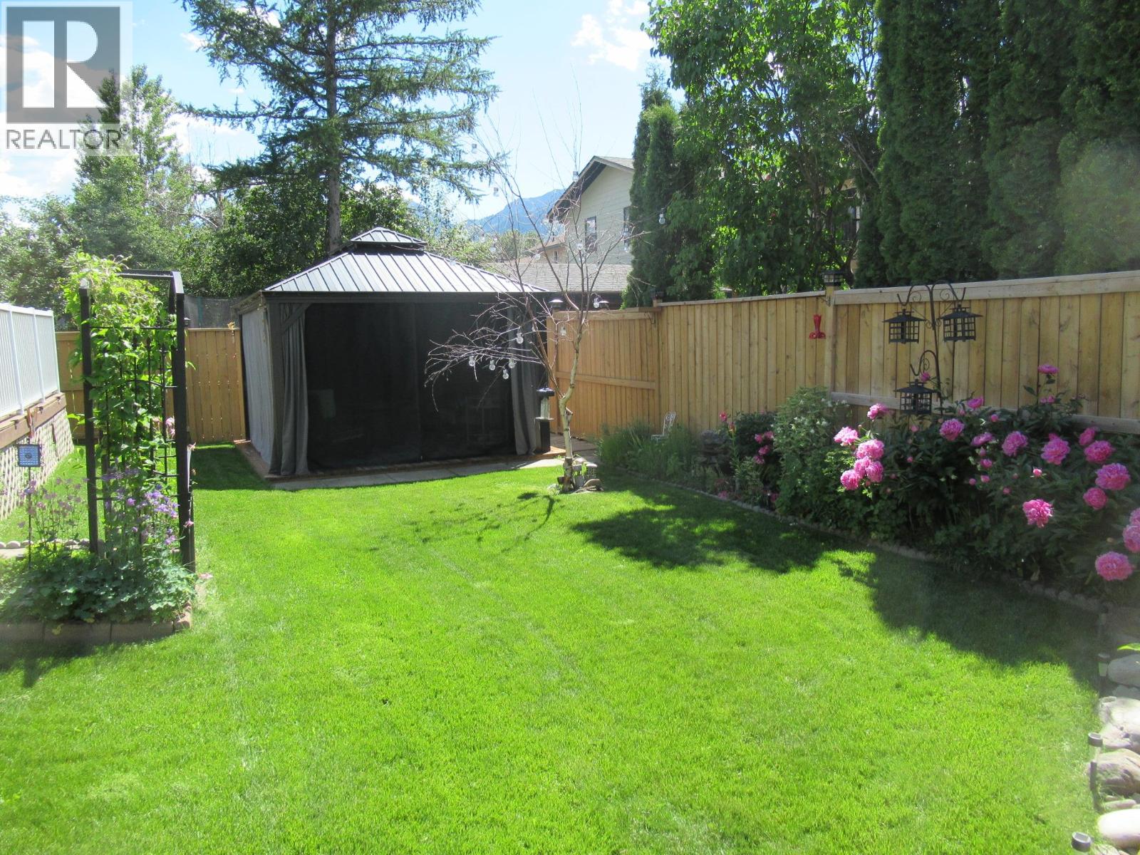 10 Mt Trinity Avenue, Fernie, British Columbia  V0B 1M3 - Photo 4 - 10382520