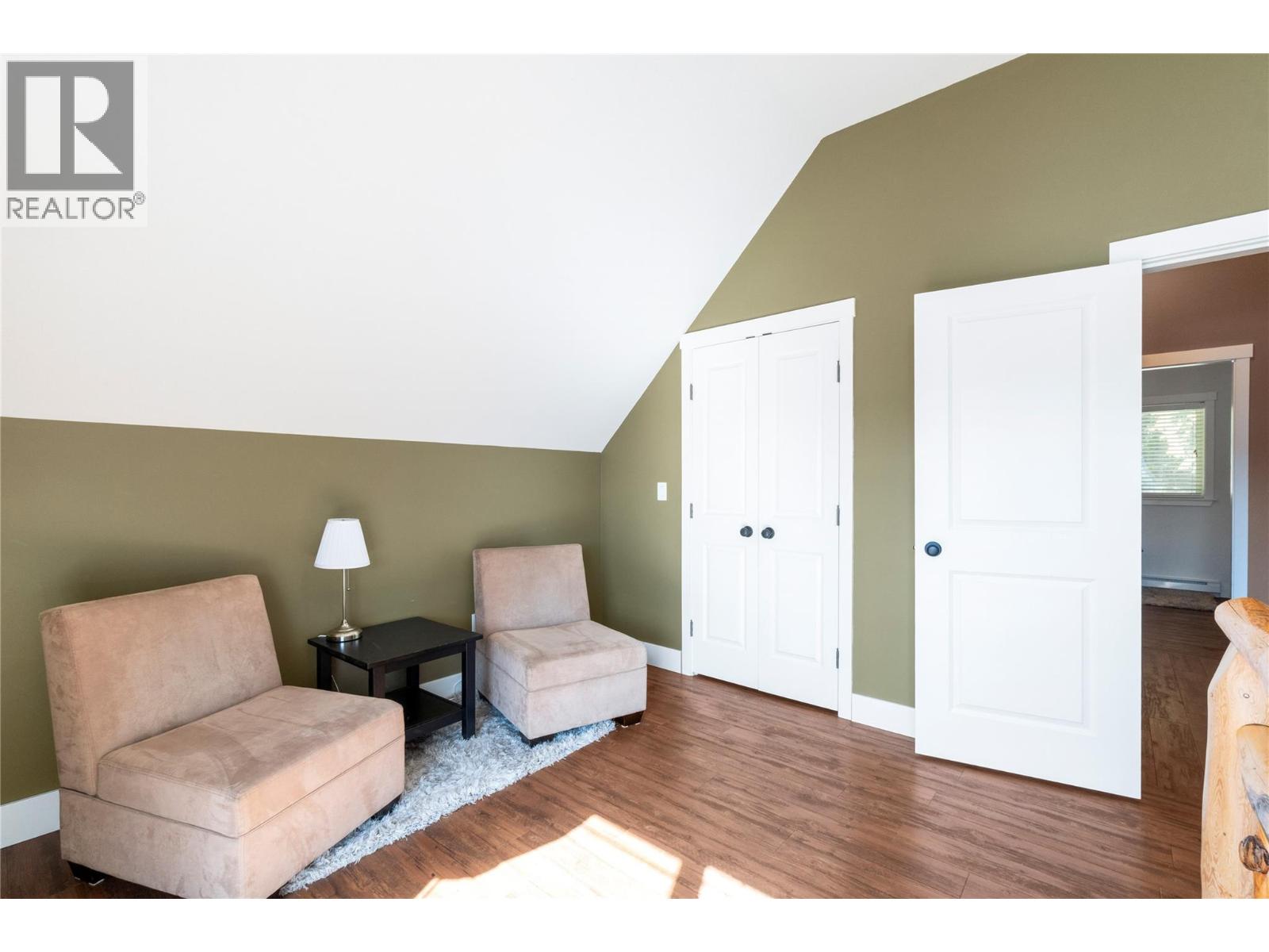 7577 Squilax Anglemont Road, Anglemont, British Columbia  V0E 1M8 - Photo 12 - 10382691