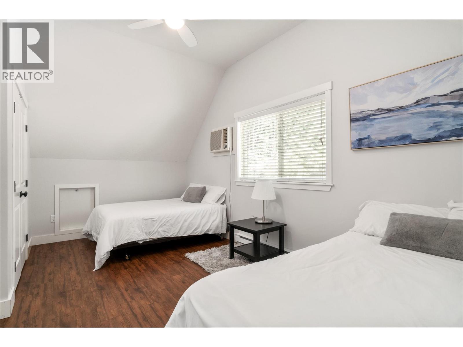 7577 Squilax Anglemont Road, Anglemont, British Columbia  V0E 1M8 - Photo 15 - 10382691