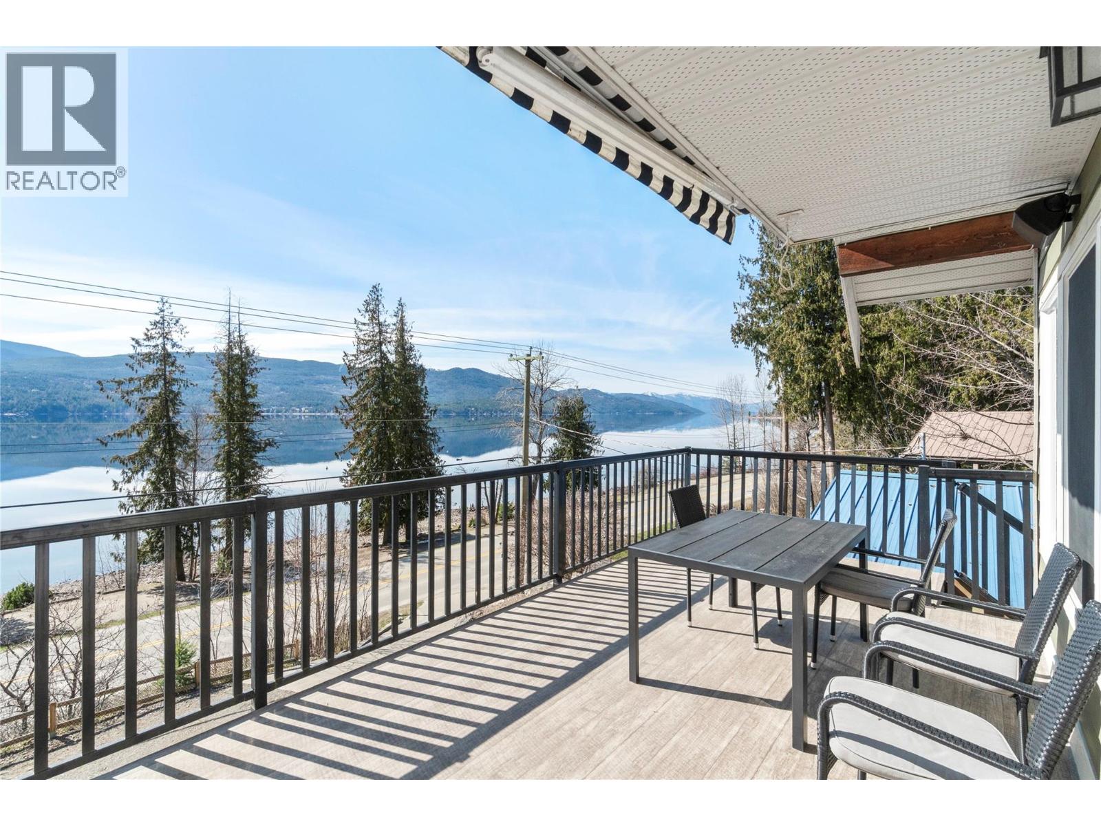 7577 Squilax Anglemont Road, Anglemont, British Columbia  V0E 1M8 - Photo 22 - 10382691