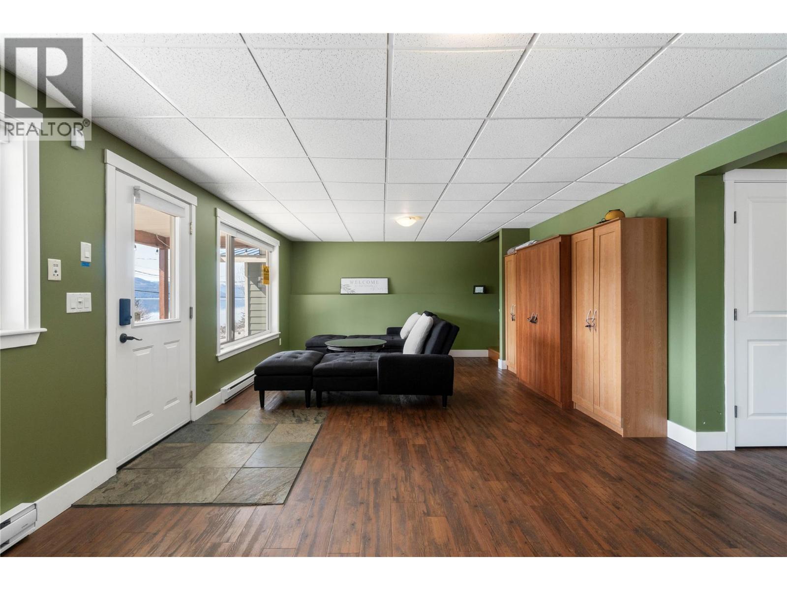 7577 Squilax Anglemont Road, Anglemont, British Columbia  V0E 1M8 - Photo 31 - 10382691