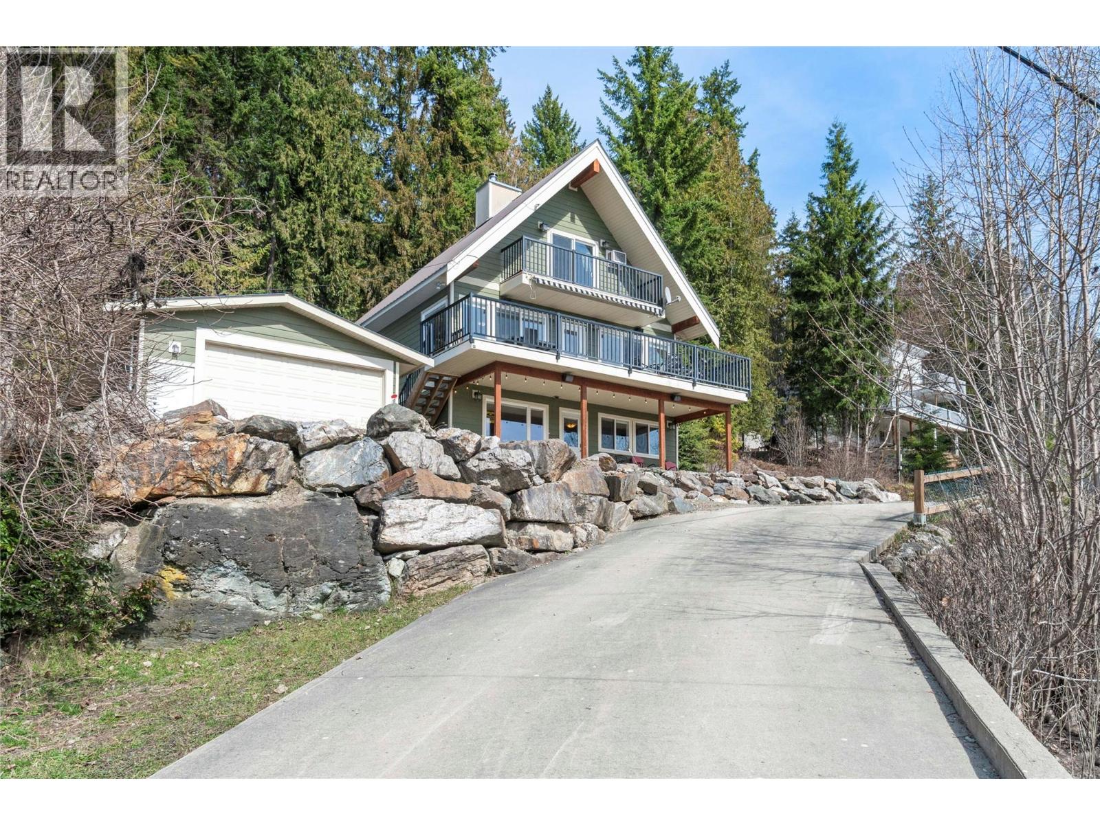 7577 Squilax Anglemont Road, Anglemont, British Columbia  V0E 1M8 - Photo 40 - 10382691