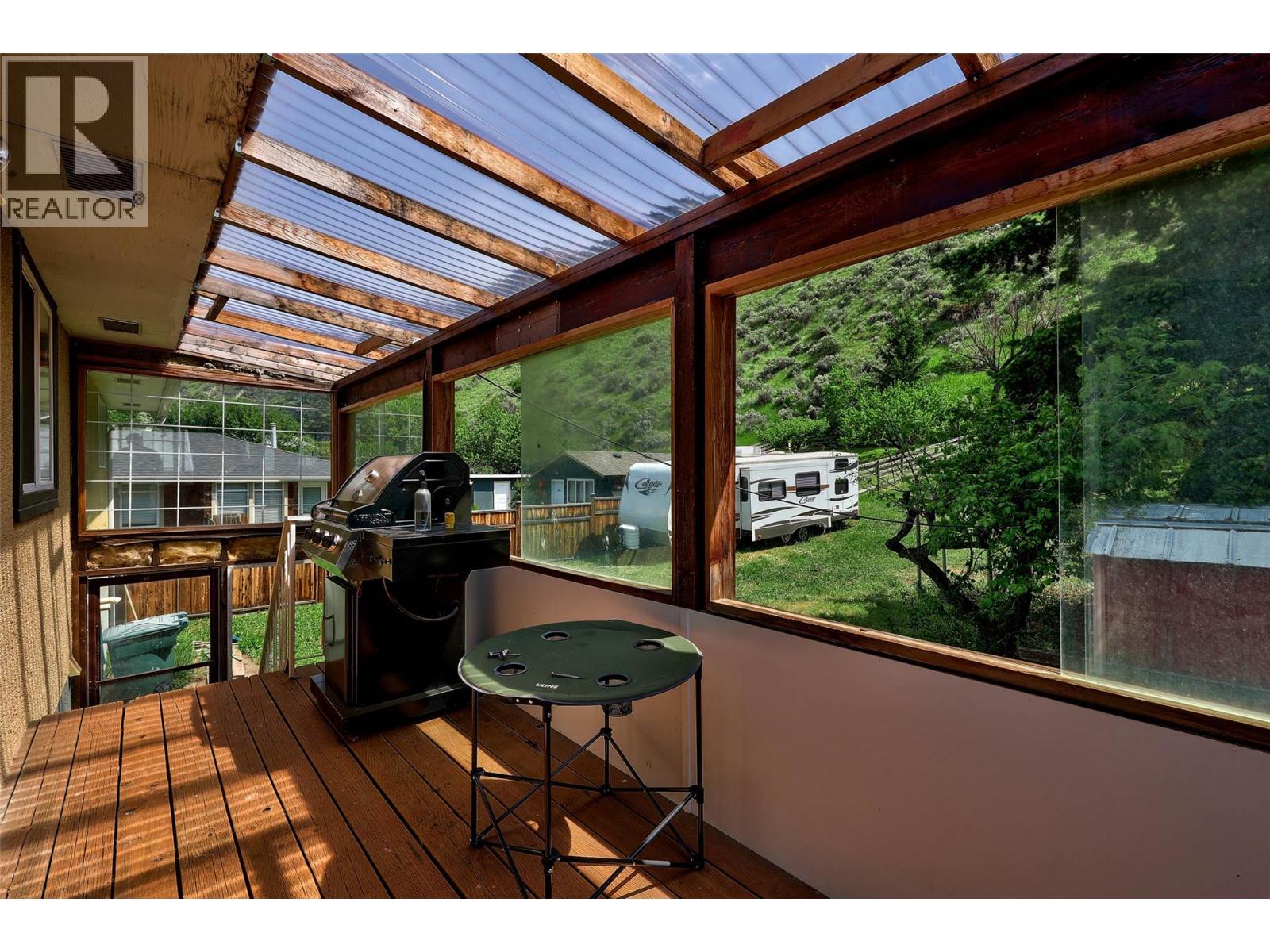 2103 Valleyview Drive, Kamloops, British Columbia  V2C 4C3 - Photo 11 - 10382697