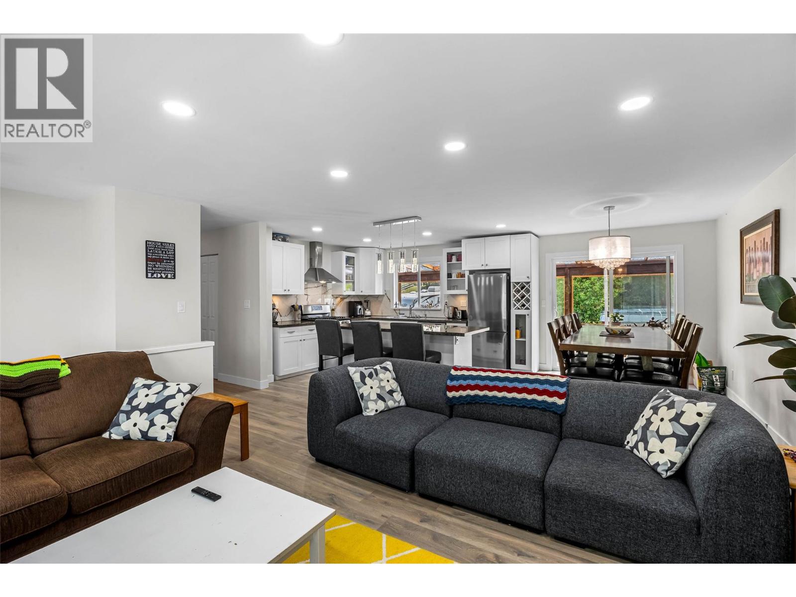 2103 Valleyview Drive, Kamloops, British Columbia  V2C 4C3 - Photo 13 - 10382697