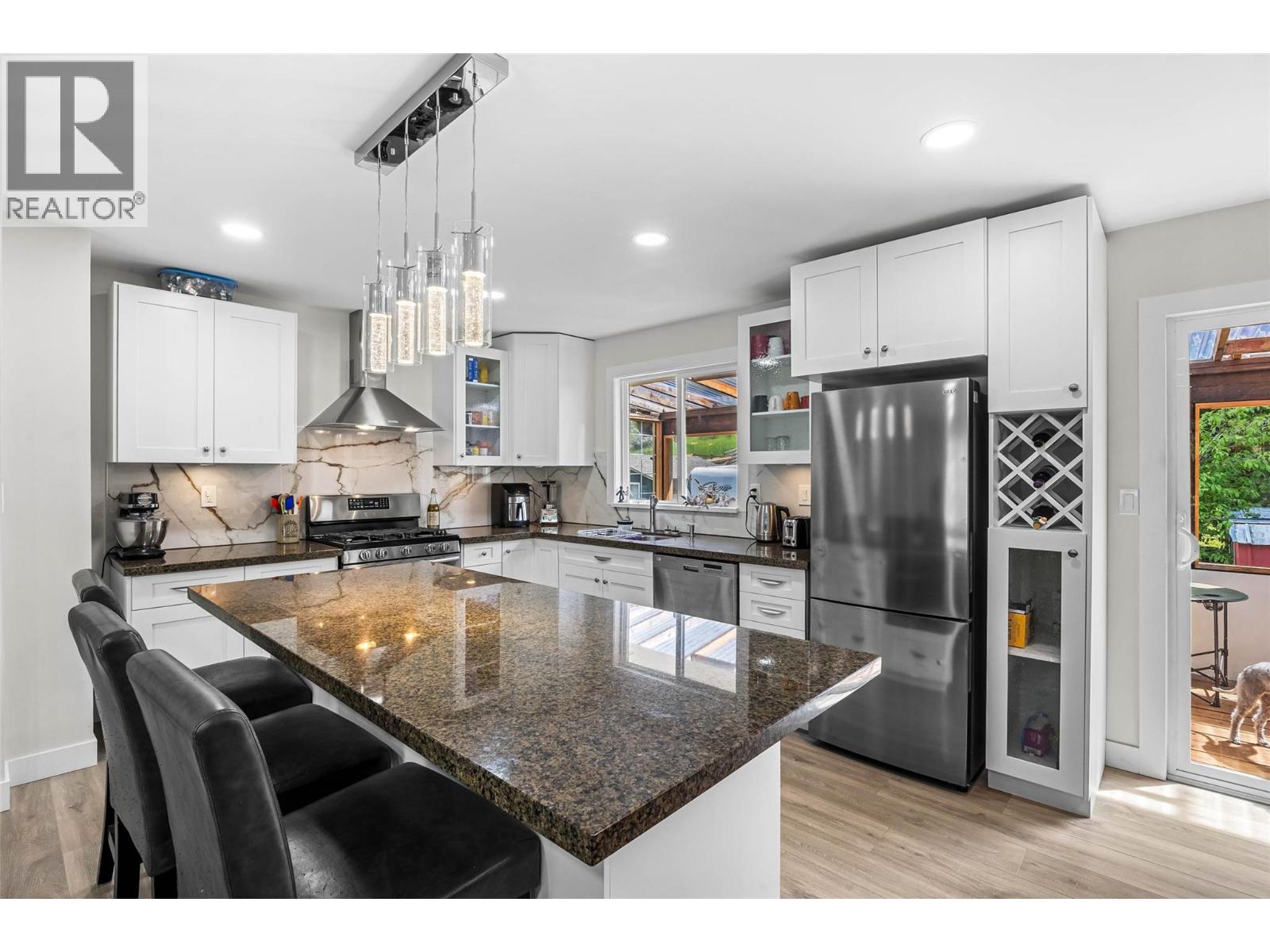 2103 Valleyview Drive, Kamloops, British Columbia  V2C 4C3 - Photo 7 - 10382697