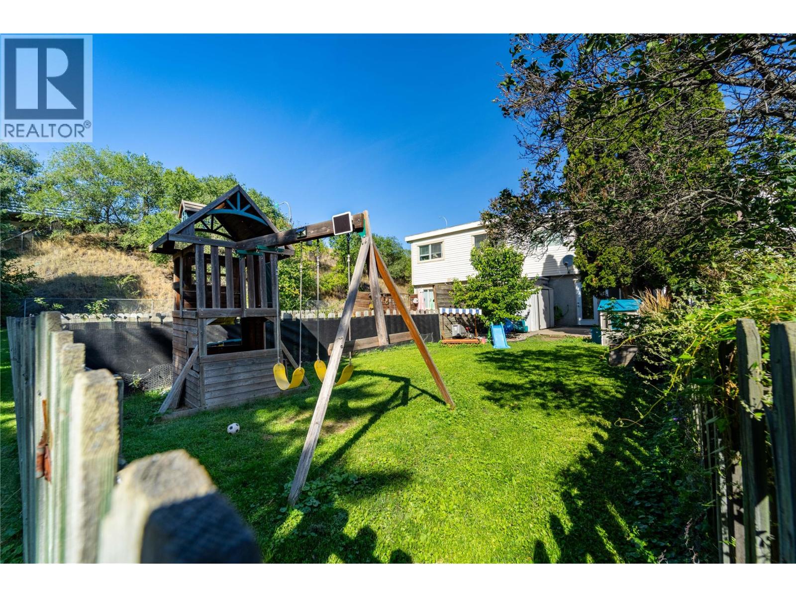 700 Collingwood Drive Unit# 4, Kamloops, British Columbia  V2B 6B9 - Photo 18 - 10382673