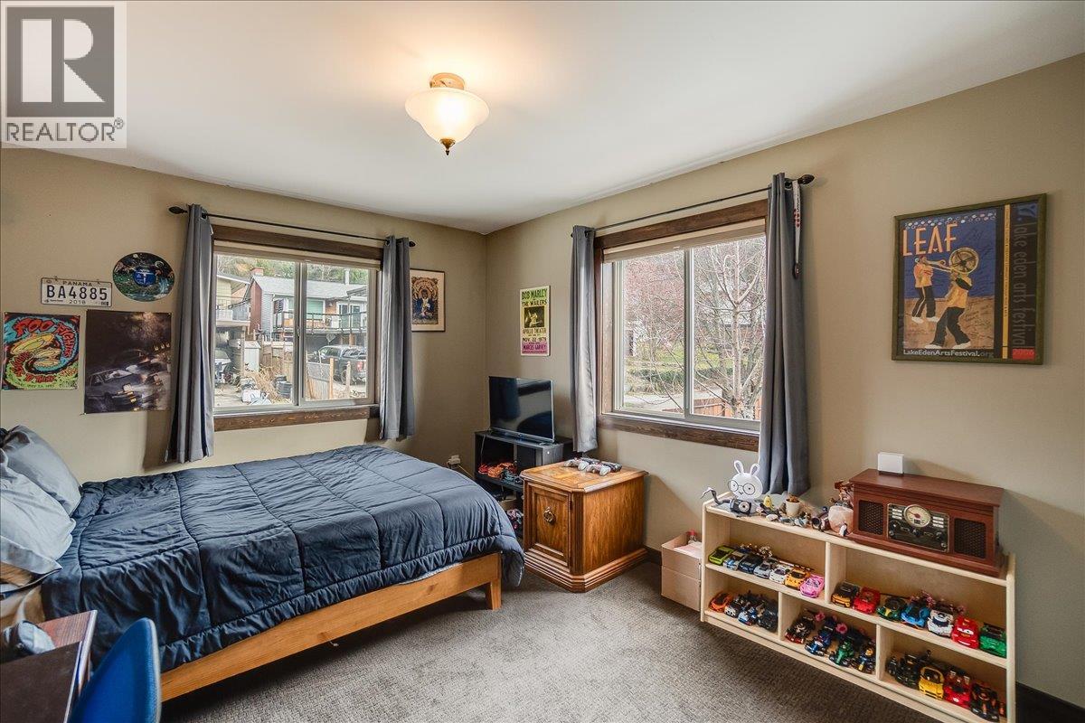 704 Fell Street, Nelson, British Columbia  V1l 3M9 - Photo 27 - 10382311