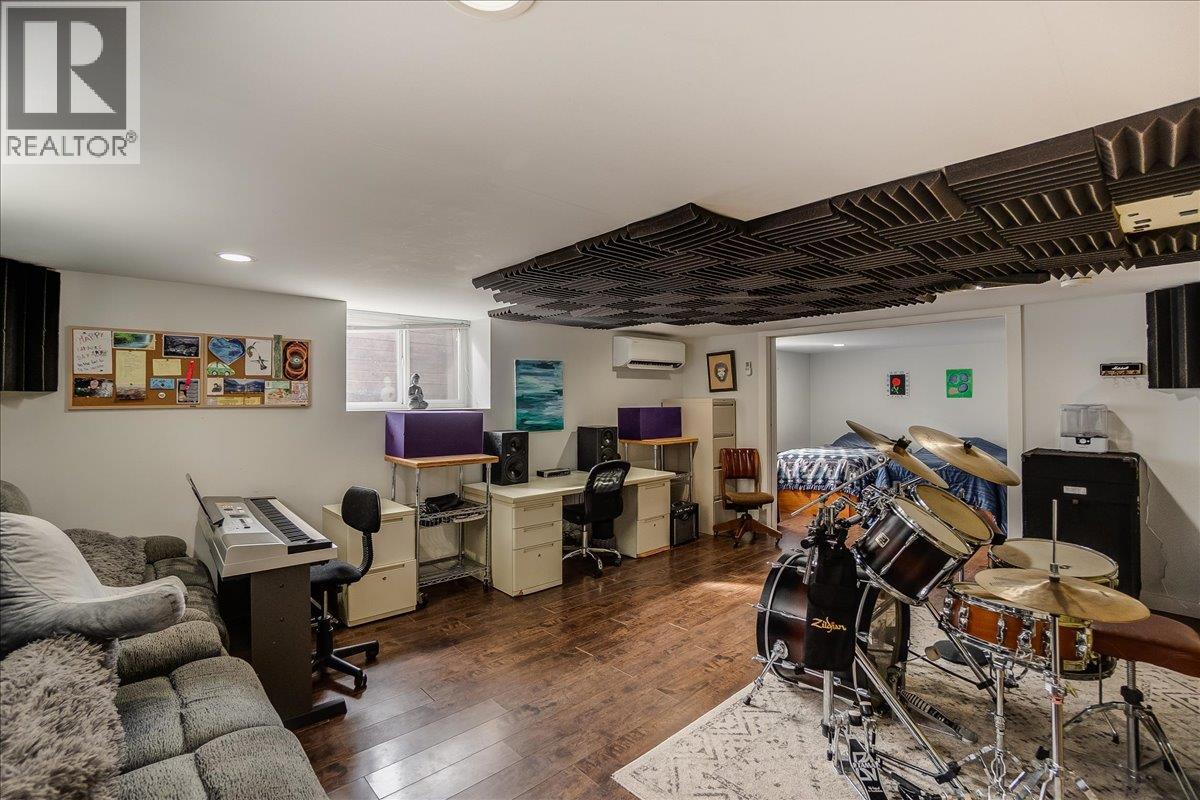 704 Fell Street, Nelson, British Columbia  V1l 3M9 - Photo 32 - 10382311