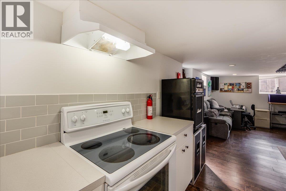 704 Fell Street, Nelson, British Columbia  V1l 3M9 - Photo 36 - 10382311