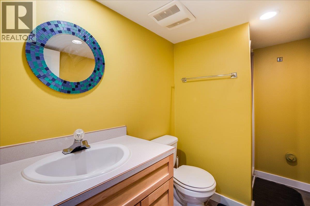 704 Fell Street, Nelson, British Columbia  V1l 3M9 - Photo 38 - 10382311