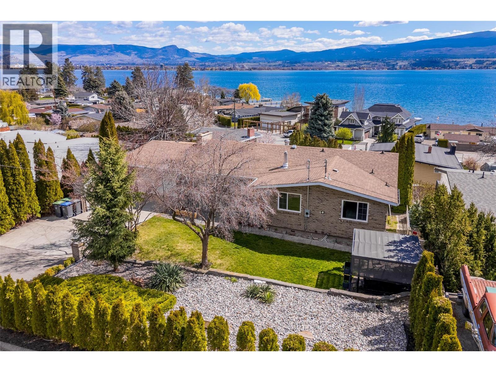 2741 Benedick Road, West Kelowna, British Columbia  V1Z 1V1 - Photo 1 - 10382200