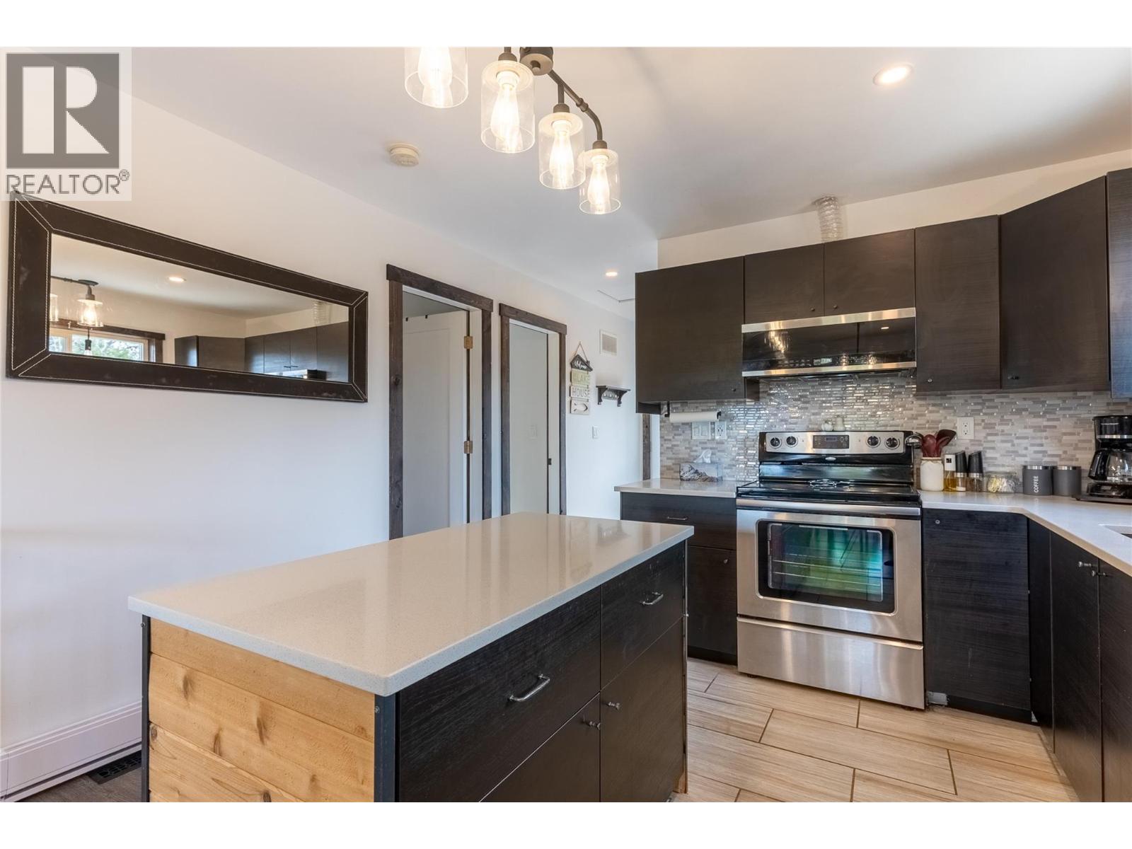 3888 Lookout Drive, Kamloops, British Columbia  V1S 1Y8 - Photo 11 - 10382612