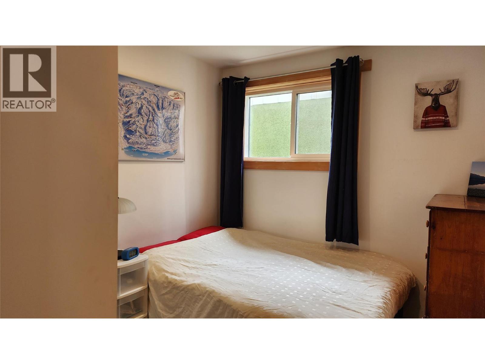 1675 Leroi Avenue, Rossland, British Columbia  V0G 1Y0 - Photo 24 - 10382537