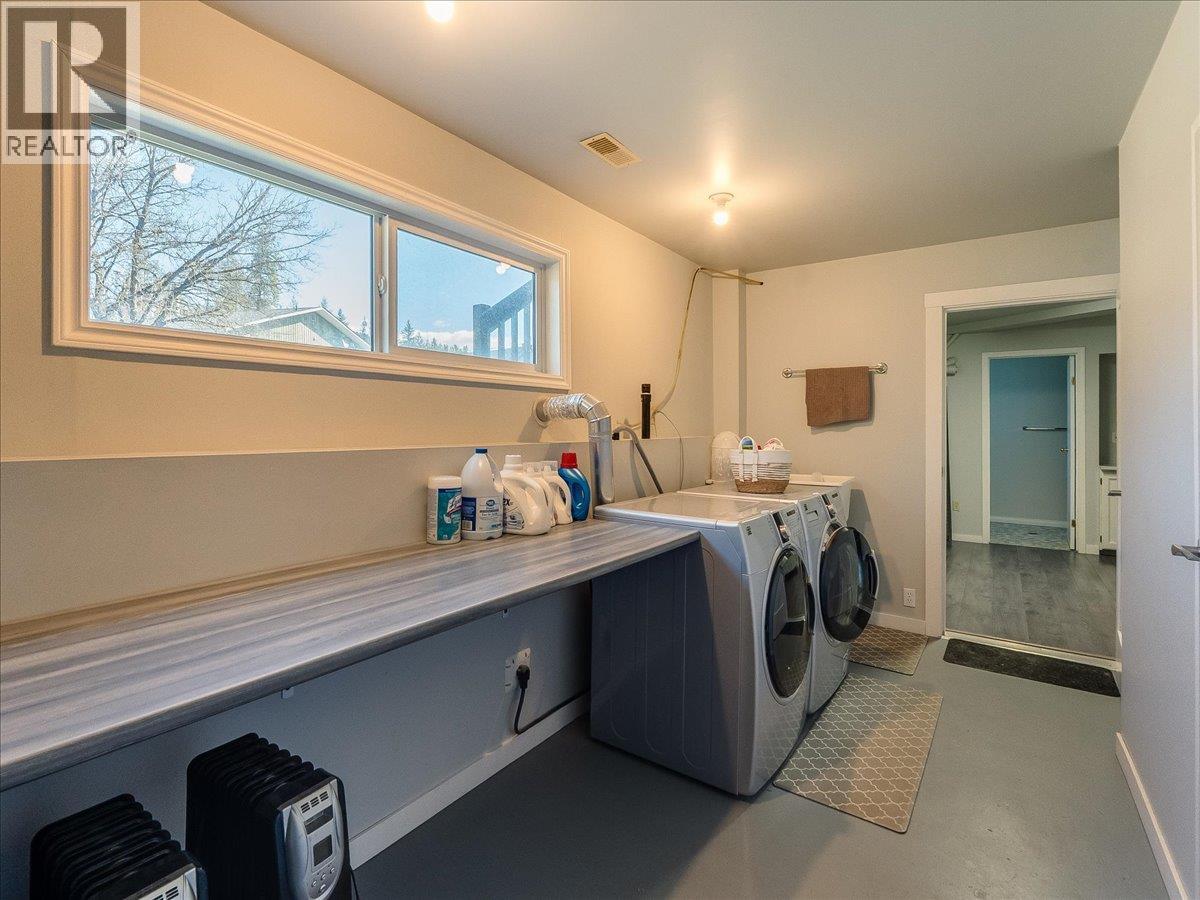 86 Bluebird Road, Fruitvale, British Columbia  V0G 1L1 - Photo 38 - 10382394