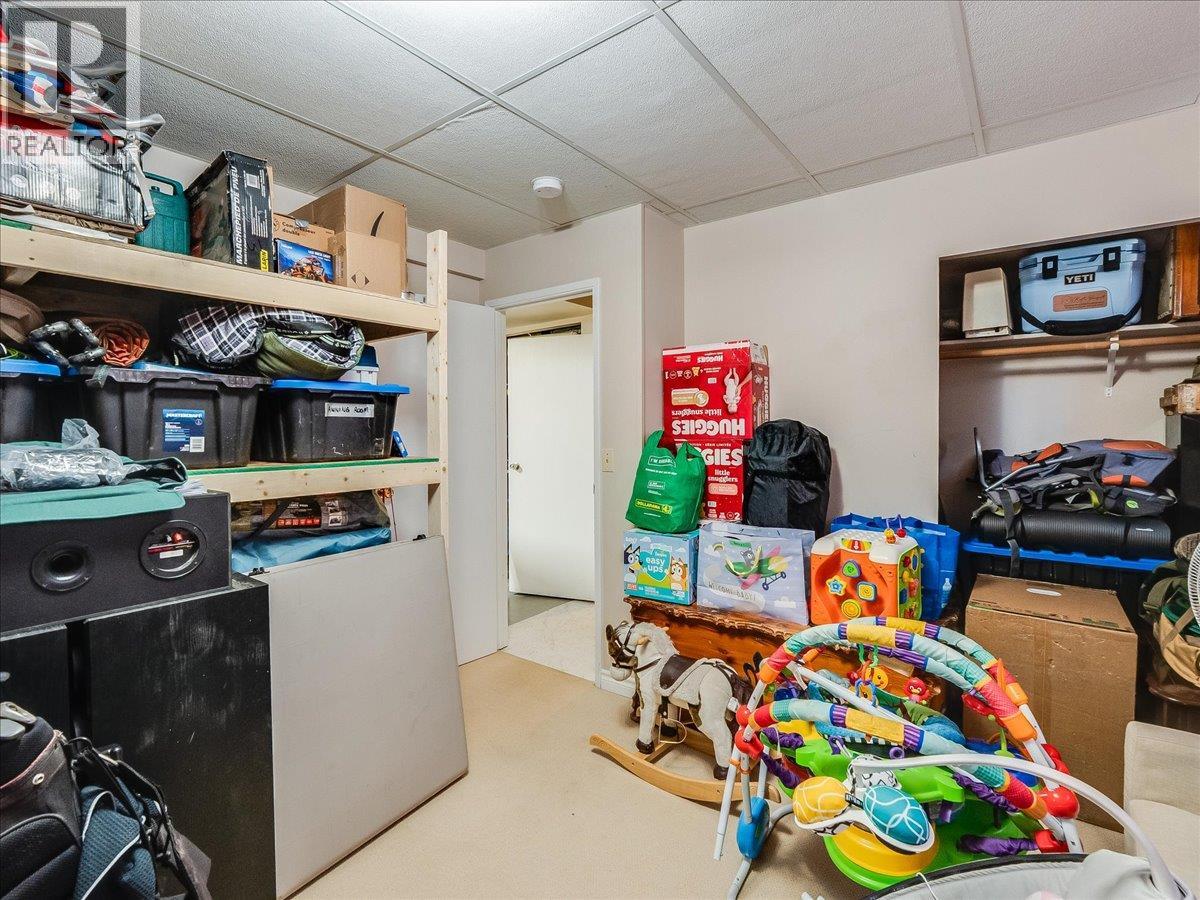 86 Bluebird Road, Fruitvale, British Columbia  V0G 1L1 - Photo 42 - 10382394