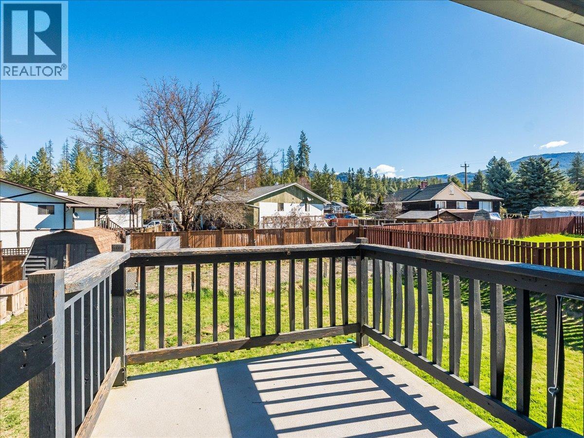 86 Bluebird Road, Fruitvale, British Columbia  V0G 1L1 - Photo 44 - 10382394