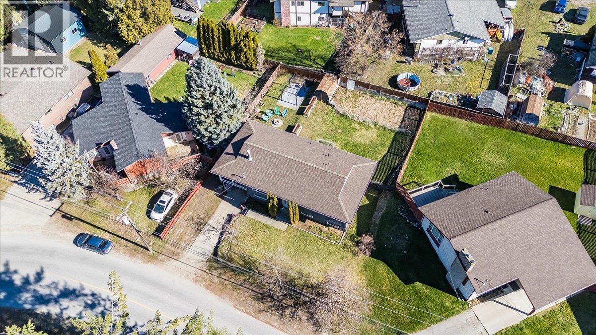 86 Bluebird Road, Fruitvale, British Columbia  V0G 1L1 - Photo 63 - 10382394