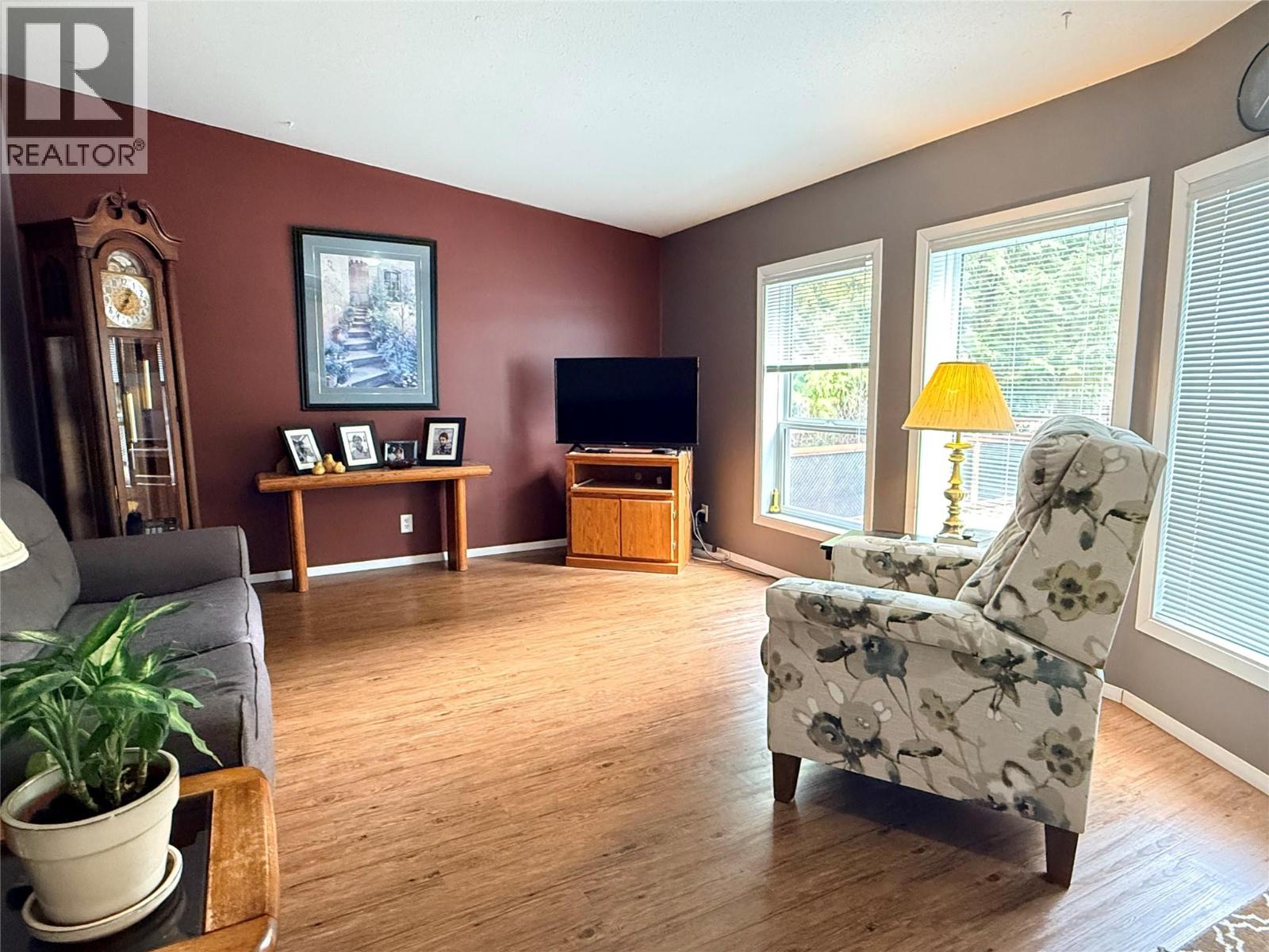 2135 Hunter Frontage Road, Christina Lake, British Columbia  V0H 1E2 - Photo 12 - 10382093