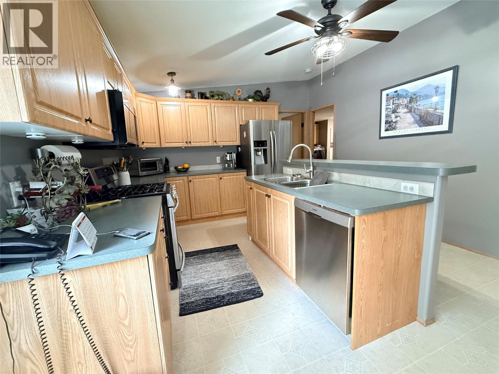 2135 Hunter Frontage Road, Christina Lake, British Columbia  V0H 1E2 - Photo 17 - 10382093