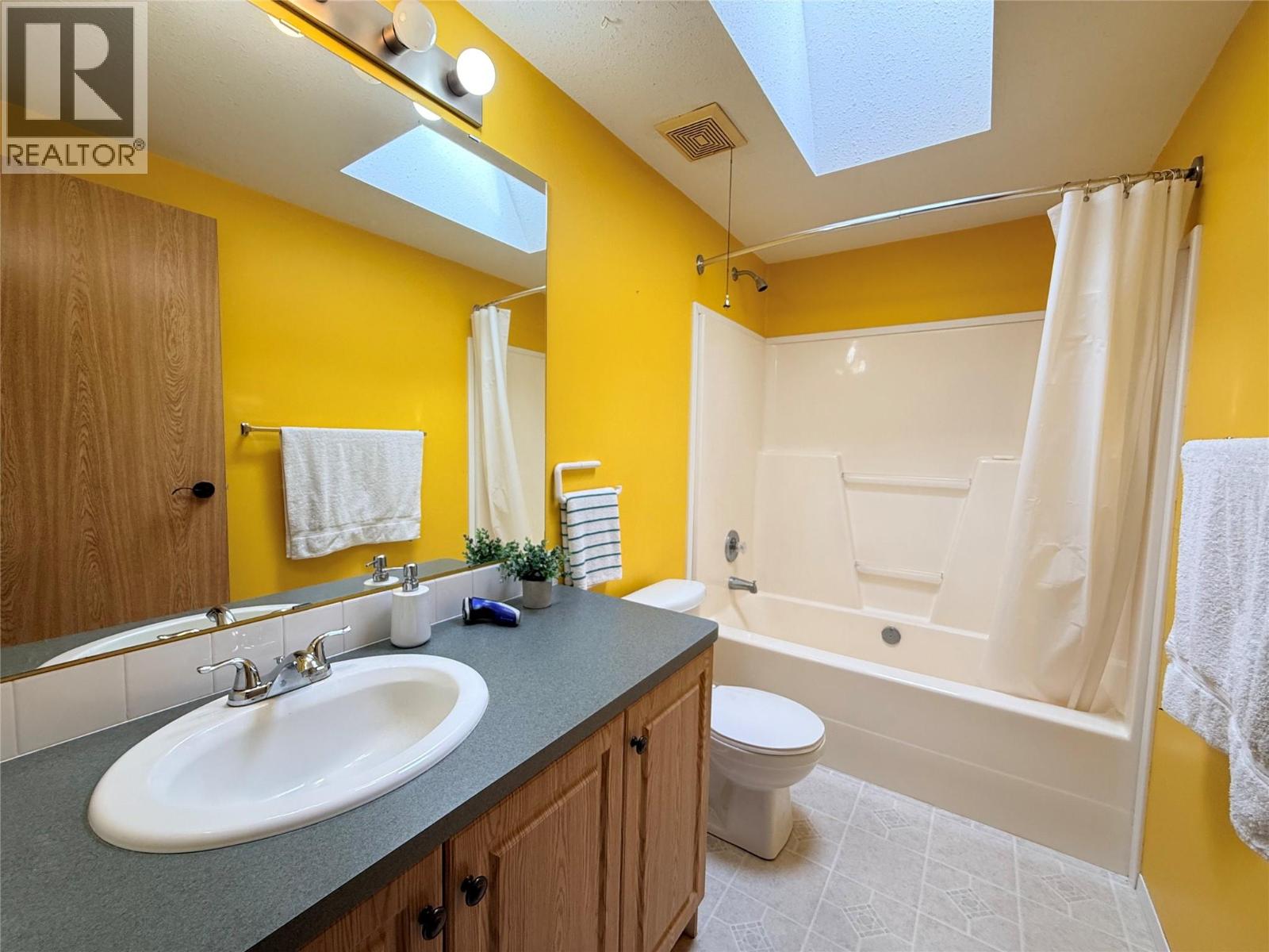 2135 Hunter Frontage Road, Christina Lake, British Columbia  V0H 1E2 - Photo 22 - 10382093