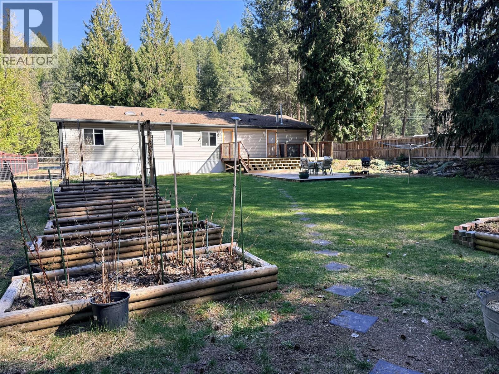 2135 Hunter Frontage Road, Christina Lake, British Columbia  V0H 1E2 - Photo 42 - 10382093