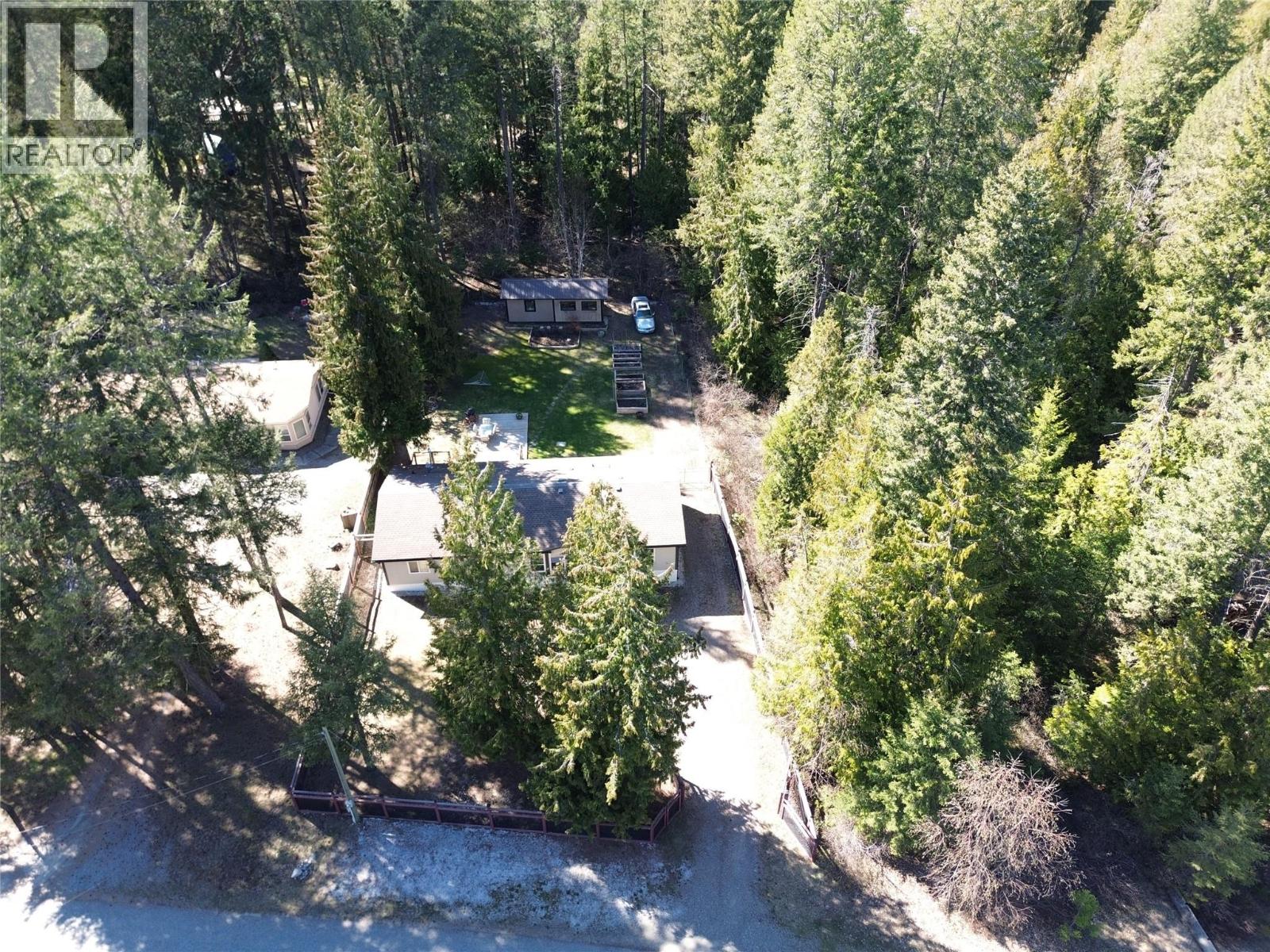 2135 Hunter Frontage Road, Christina Lake, British Columbia  V0H 1E2 - Photo 8 - 10382093