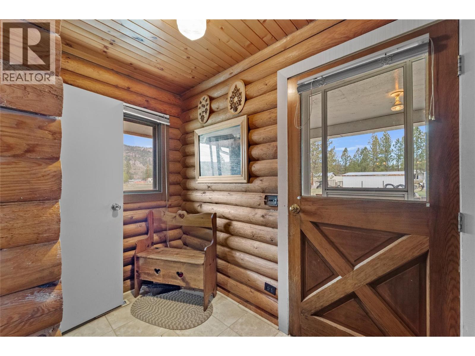 2536 Kinvig Street, Merritt, British Columbia  V0K 1Y0 - Photo 4 - 10382723