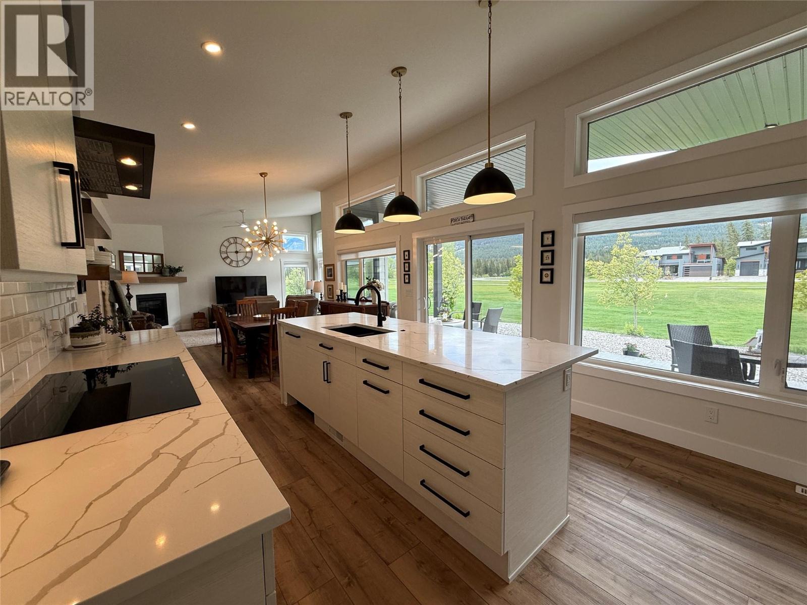 4962 Riverside Drive, Fairmont Hot Springs, British Columbia  V0B 1L1 - Photo 3 - 10382581