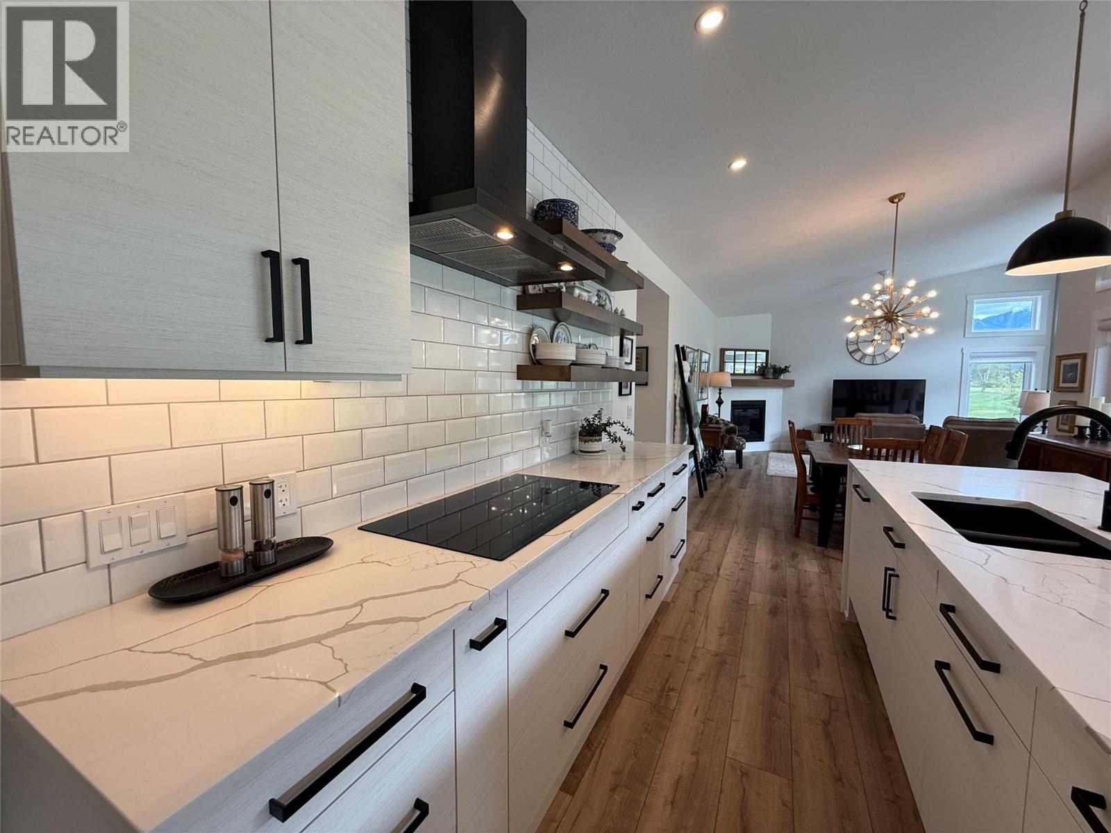 4962 Riverside Drive, Fairmont Hot Springs, British Columbia  V0B 1L1 - Photo 7 - 10382581