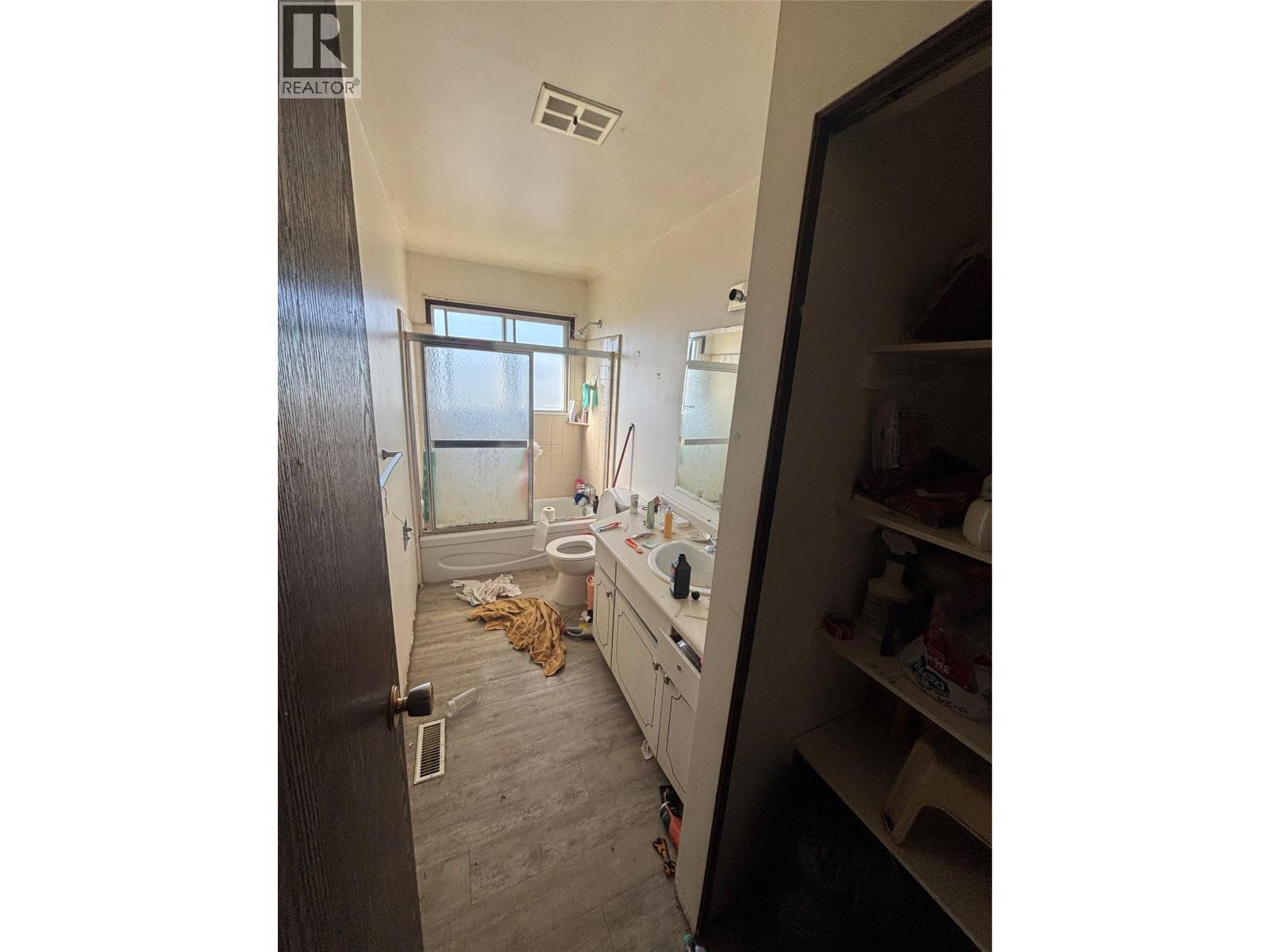 296 Walnut Avenue, Kamloops, British Columbia  V2B 1K3 - Photo 4 - 10382722