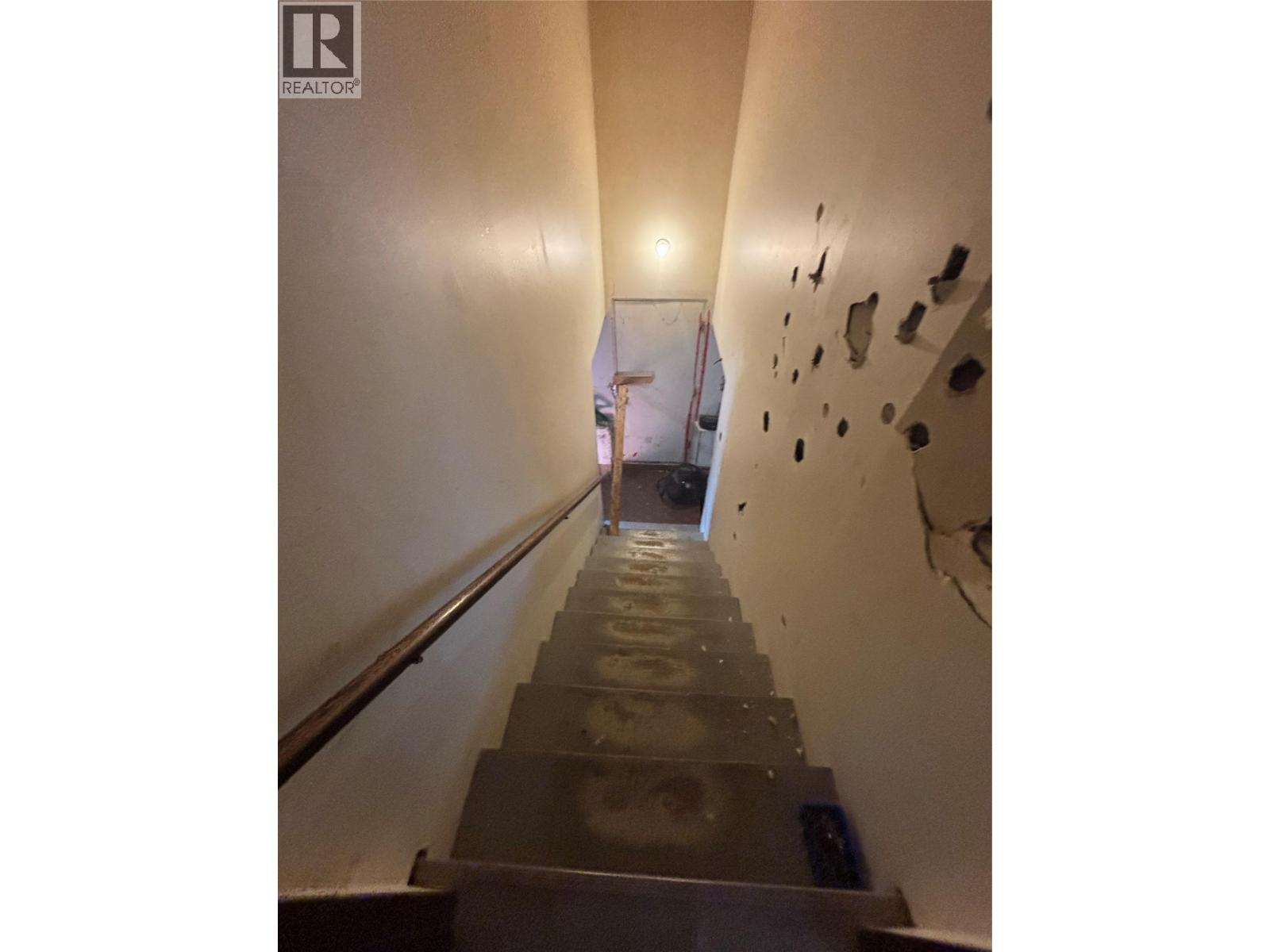 296 Walnut Avenue, Kamloops, British Columbia  V2B 1K3 - Photo 5 - 10382722