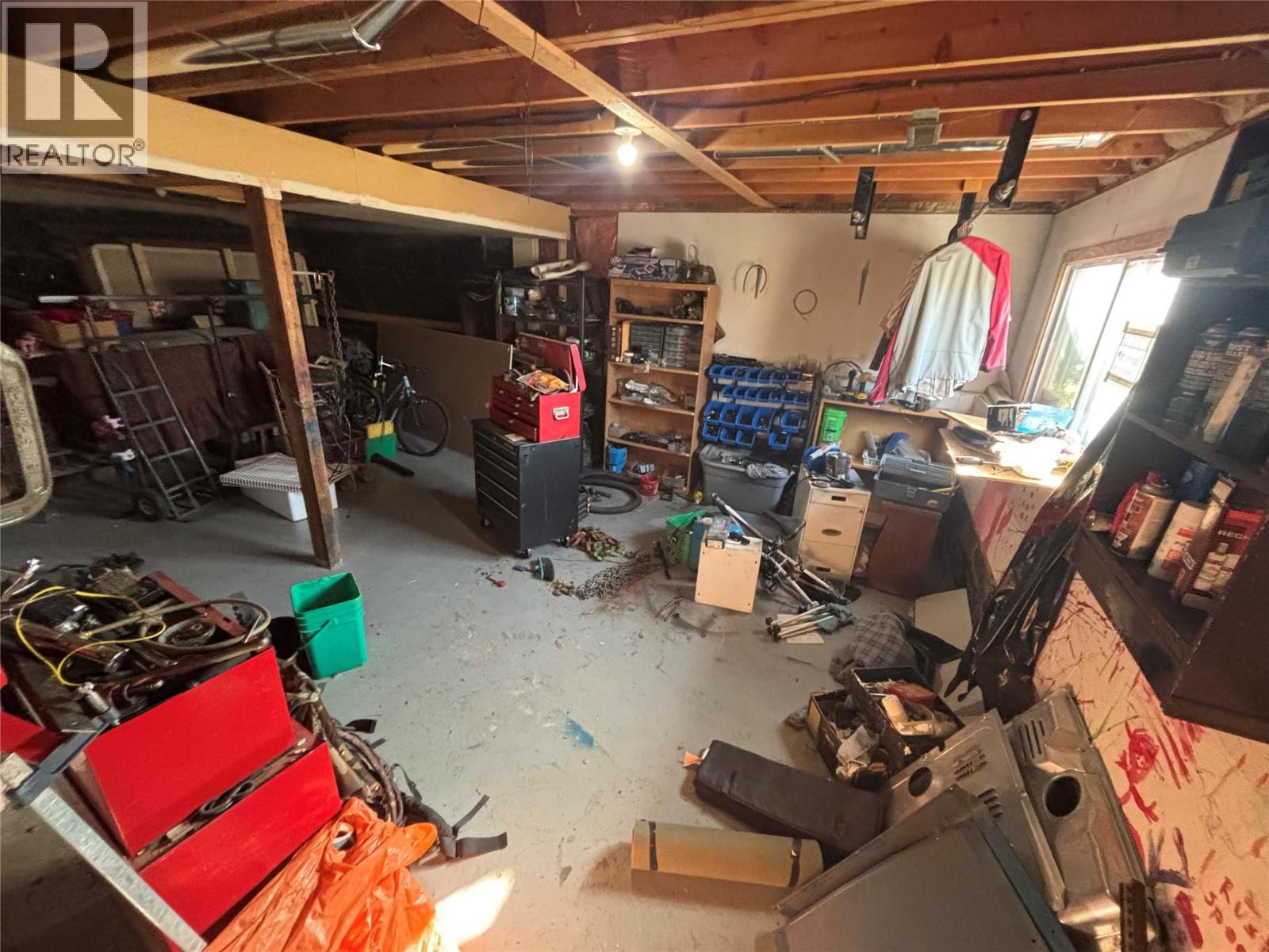 296 Walnut Avenue, Kamloops, British Columbia  V2B 1K3 - Photo 6 - 10382722