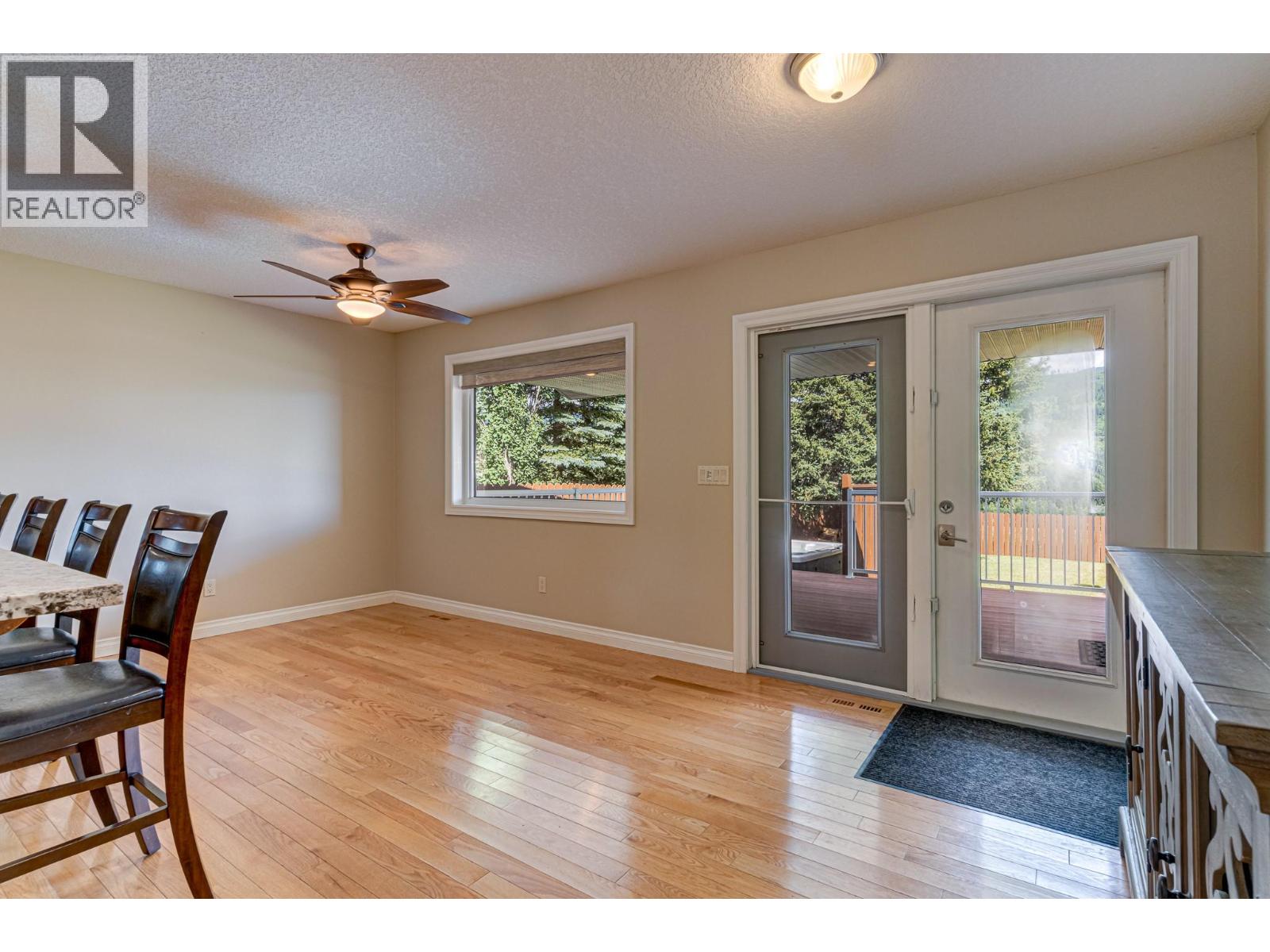 5 Caledonia Place, Elkford, British Columbia  V0B 1H0 - Photo 13 - 10382045