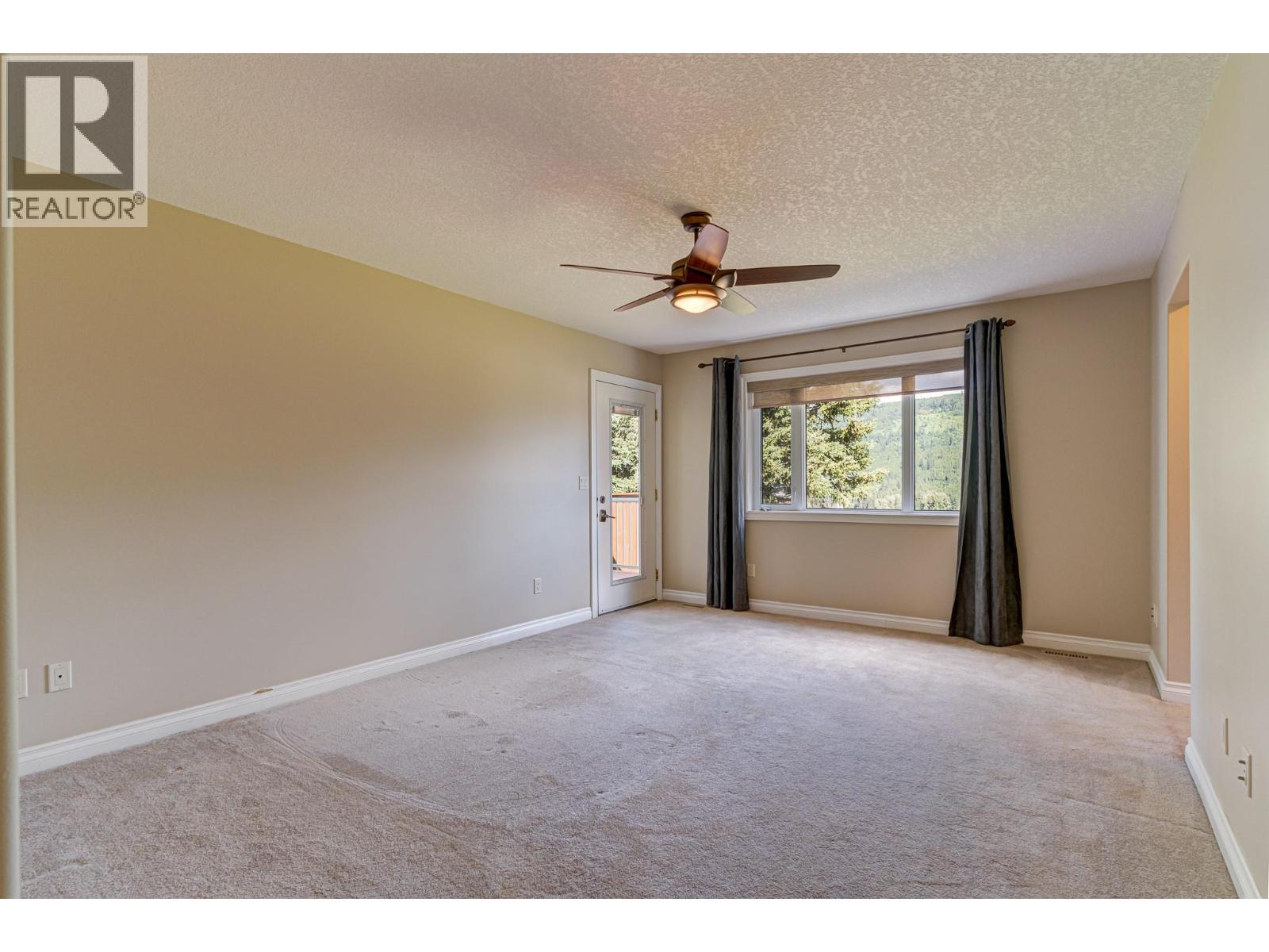 5 Caledonia Place, Elkford, British Columbia  V0B 1H0 - Photo 20 - 10382045