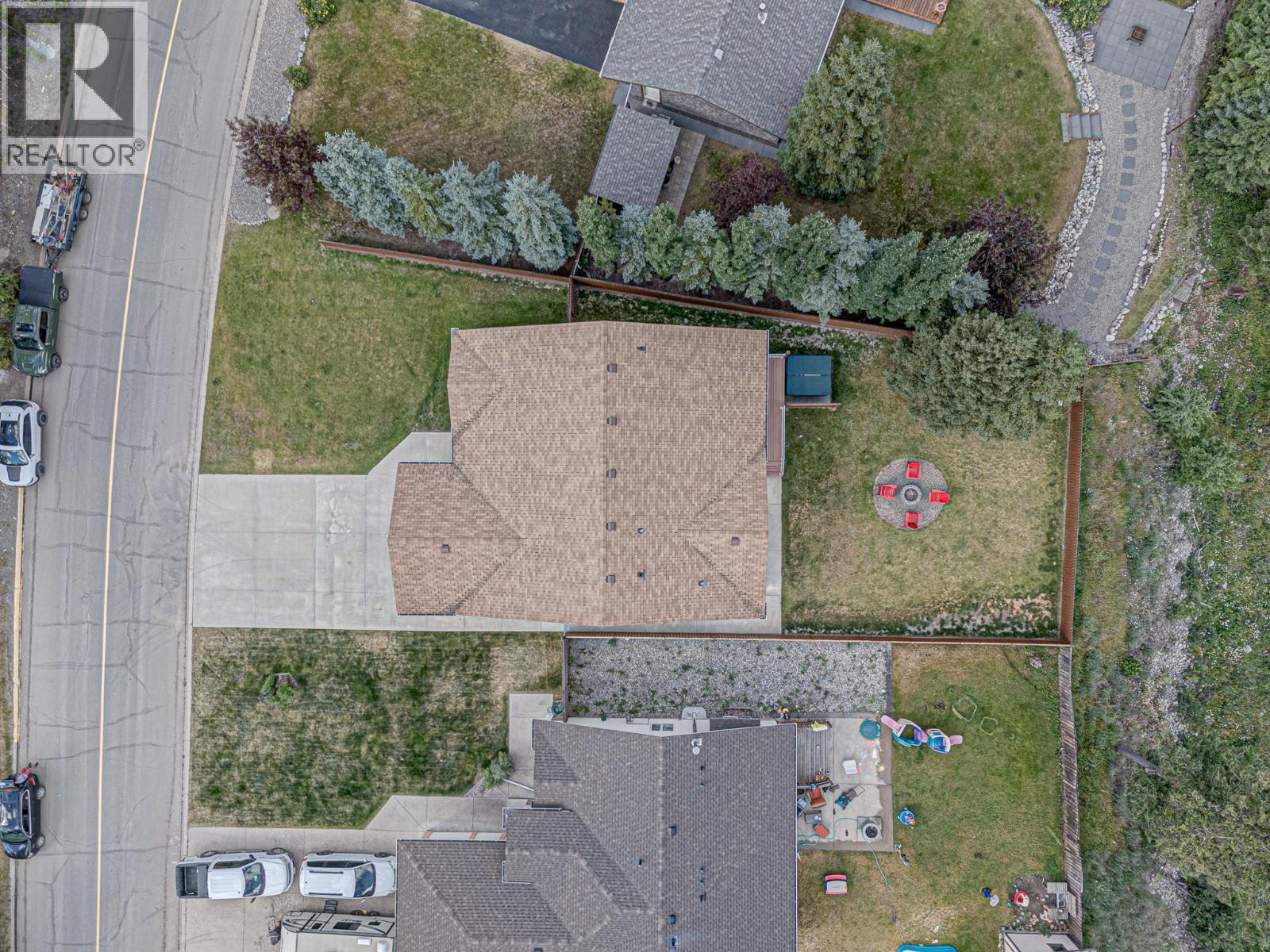 5 Caledonia Place, Elkford, British Columbia  V0B 1H0 - Photo 66 - 10382045