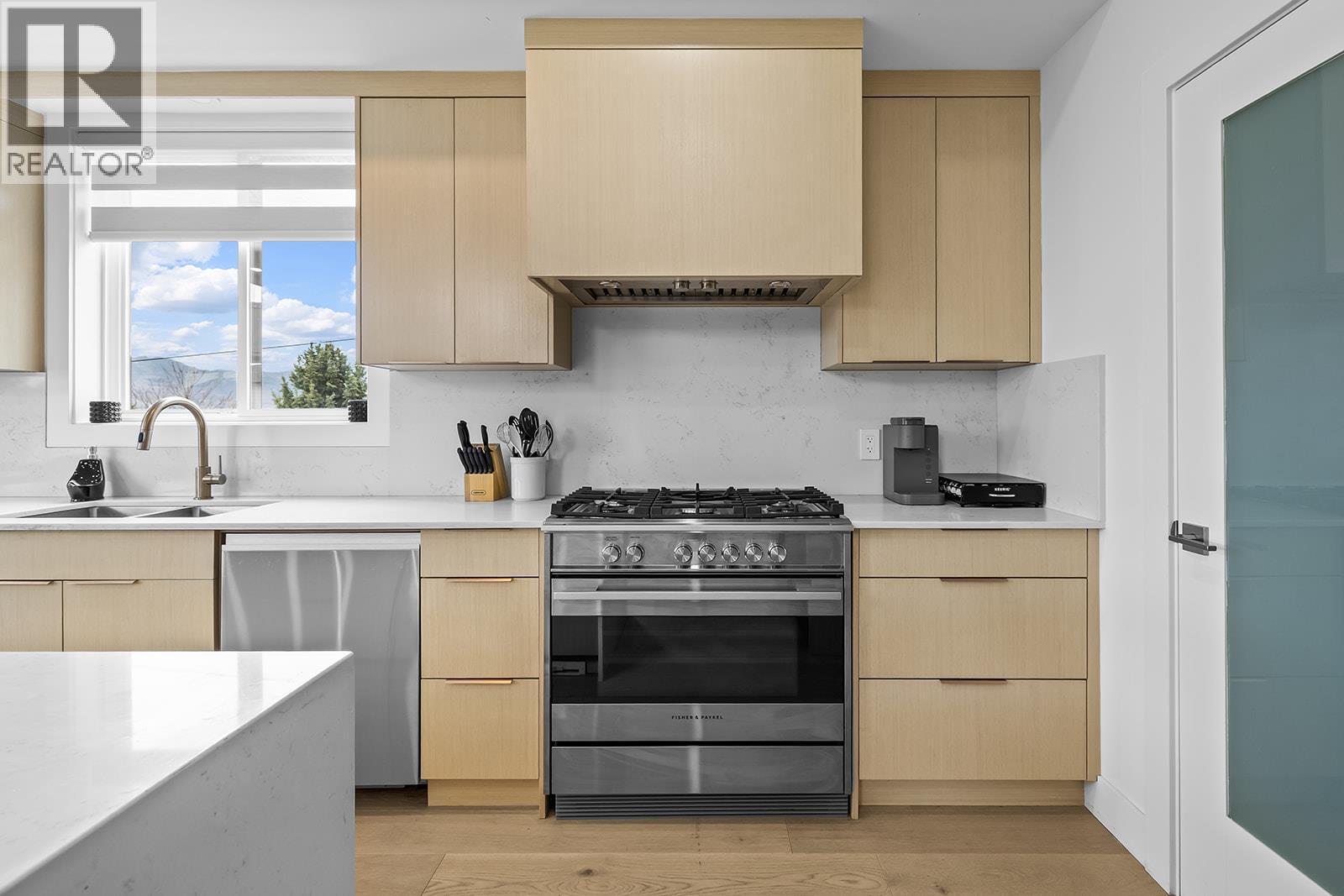 1047 Oak Barrel Place, West Kelowna, British Columbia  V1Z 2G9 - Photo 14 - 10382473