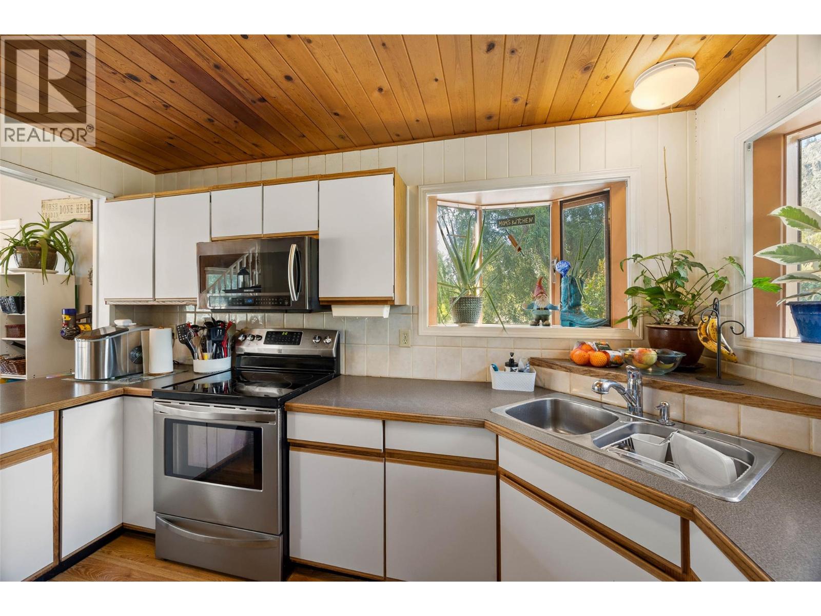 1815 Nicolls Road, Merritt, British Columbia  V1K 1N7 - Photo 8 - 10382389